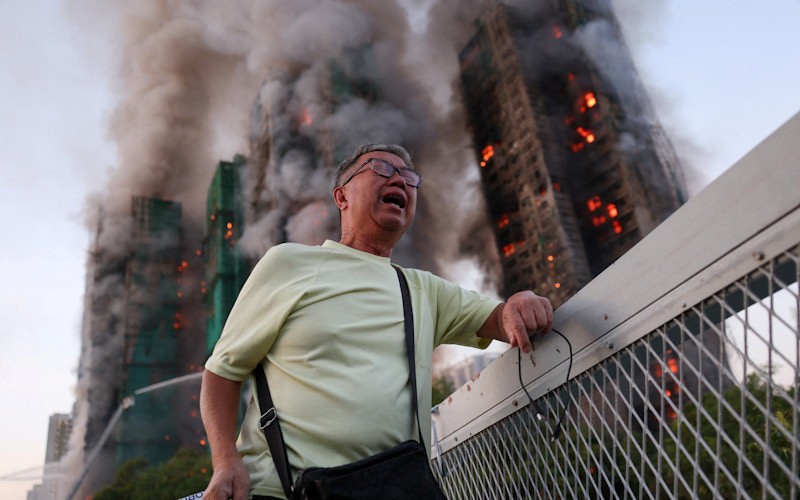 Cháy chung cư tại Hong Kong, nhiều người thiệt mạng, còn nạn nhân mắc kẹt