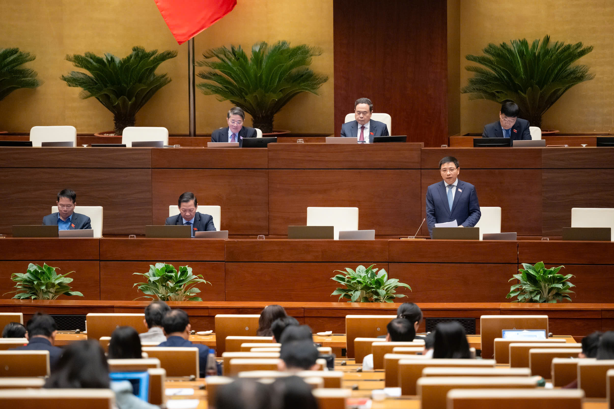 Bộ trưởng Tài chính lý giải việc phân cấp, phân quyền chấp thuận chủ trương đầu tư- Ảnh 4.