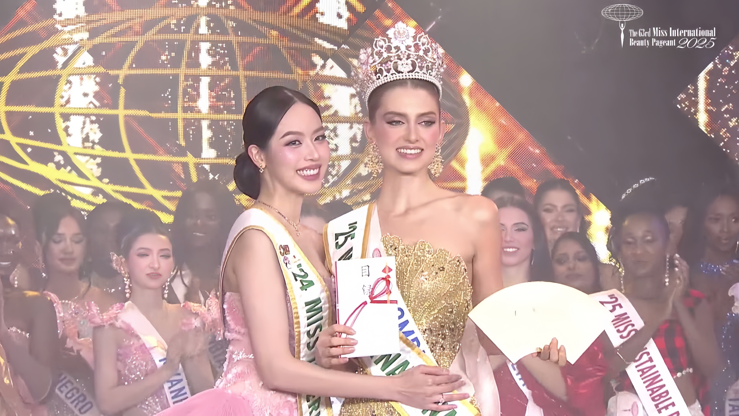 Người đẹp Colombia đăng quang Miss International 2025, Kiều Duy trượt top 20- Ảnh 2. Người đẹp Colombia đăng quang Miss International 2025, Kiều Duy trượt top 20- Ảnh 2.