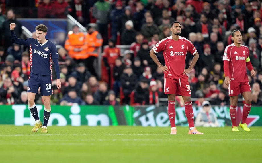 Thi đấu bạc nhược, Liverpool bị PSV đánh bại tại Champions League- Ảnh 2. Thi đấu bạc nhược, Liverpool bị PSV đánh bại tại Champions League- Ảnh 2.