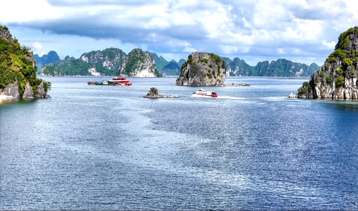 Dự thảo thông tư về chi phí bảo trì đường thủy: Giải quyết khoảng trống pháp lý- Ảnh 1. C:\Users\ASUS\Downloads\Vân Đồn11.jpg