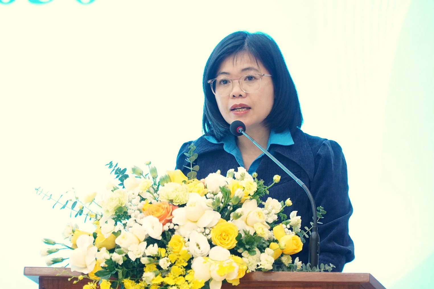 E:\Năm 2025\Tháng 11\Hình ảnh\ĐH Công đoàn\z7271914037254_234583a412bb8f8c941d387ade8e682a.jpg