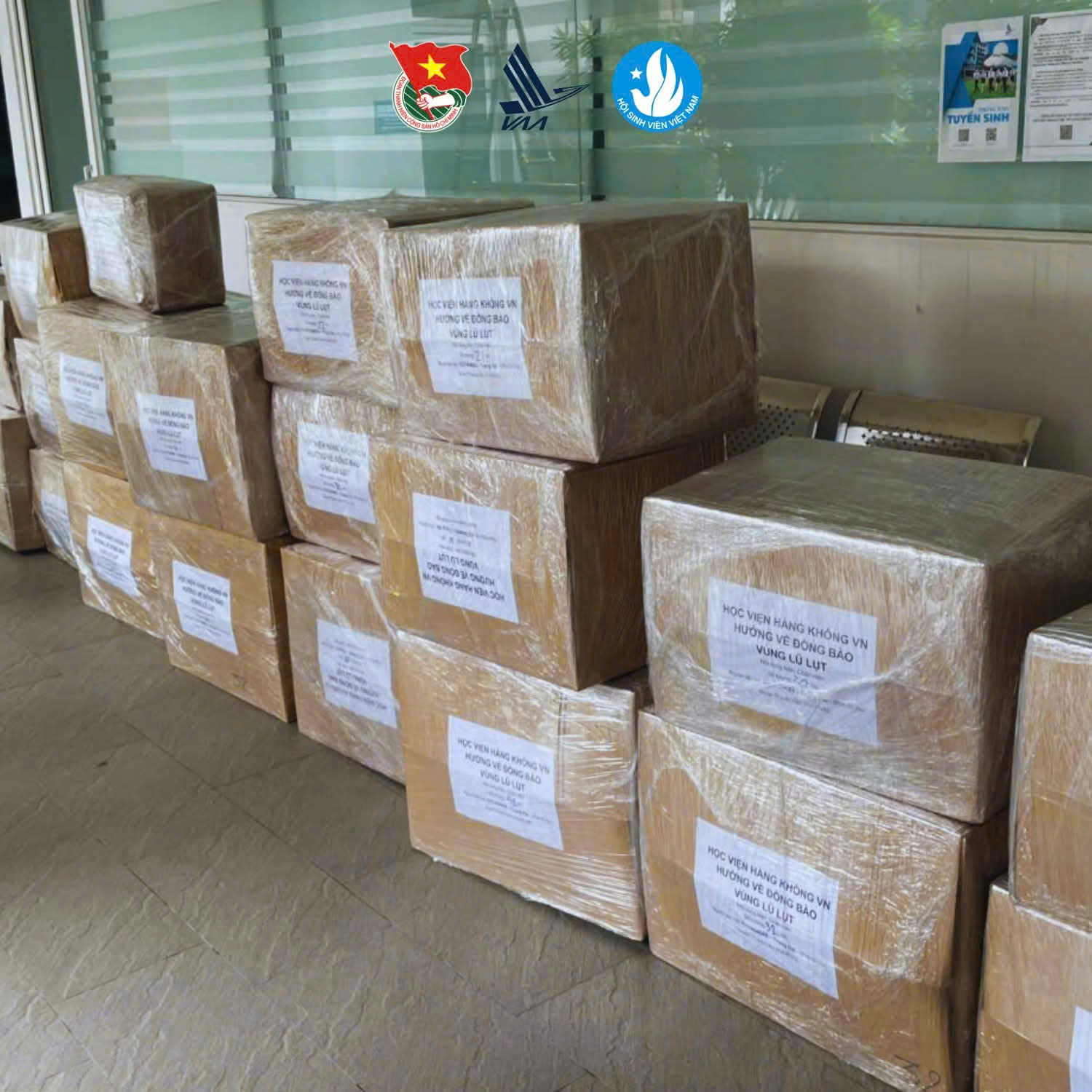 Học viện Hàng không Việt Nam hỗ trợ 6 tỷ đồng giúp miền Trung khắc phục mưa lũ- Ảnh 5. Học viện Hàng không Việt Nam hỗ trợ 6 tỷ đồng giúp miền Trung khắc phục mưa lũ- Ảnh 5.