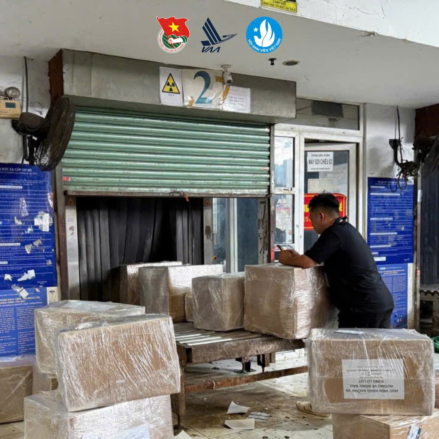 Học viện Hàng không Việt Nam hỗ trợ 6 tỷ đồng giúp miền Trung khắc phục mưa lũ- Ảnh 6. Học viện Hàng không Việt Nam hỗ trợ 6 tỷ đồng giúp miền Trung khắc phục mưa lũ- Ảnh 6.