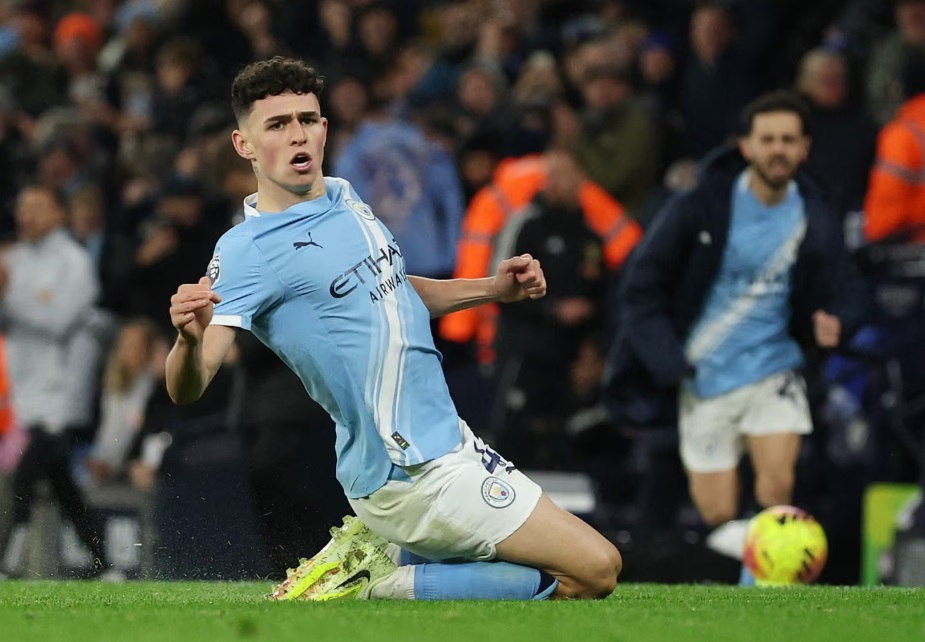 Foden tỏa sáng, Man City thắng nghẹt thở Leeds tại Etihad - Ảnh 2.