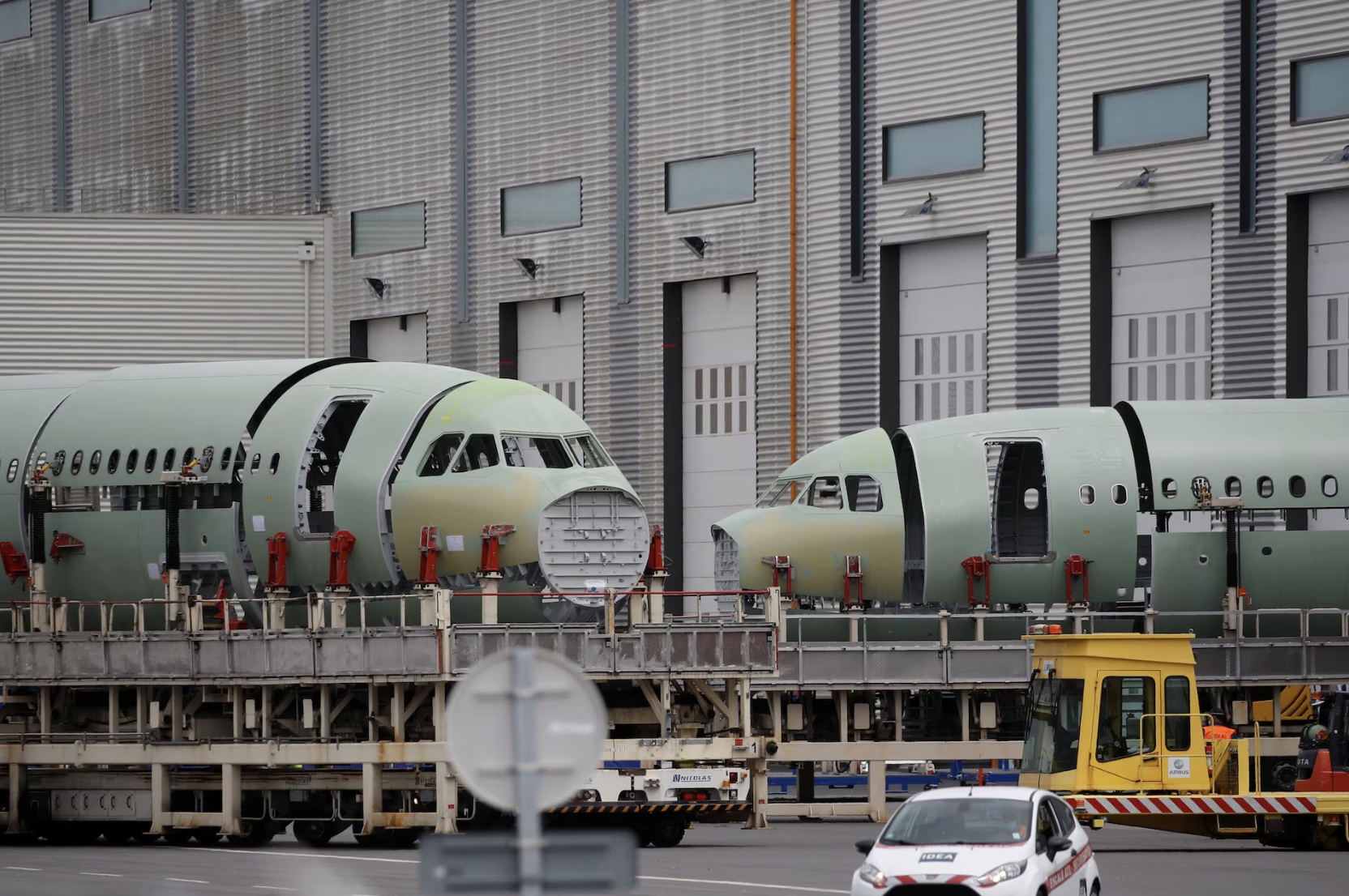 Hàng không toàn cầu phản ứng ra sao sau thông báo triệu hồi lớn nhất lịch sử Airbus?- Ảnh 1.