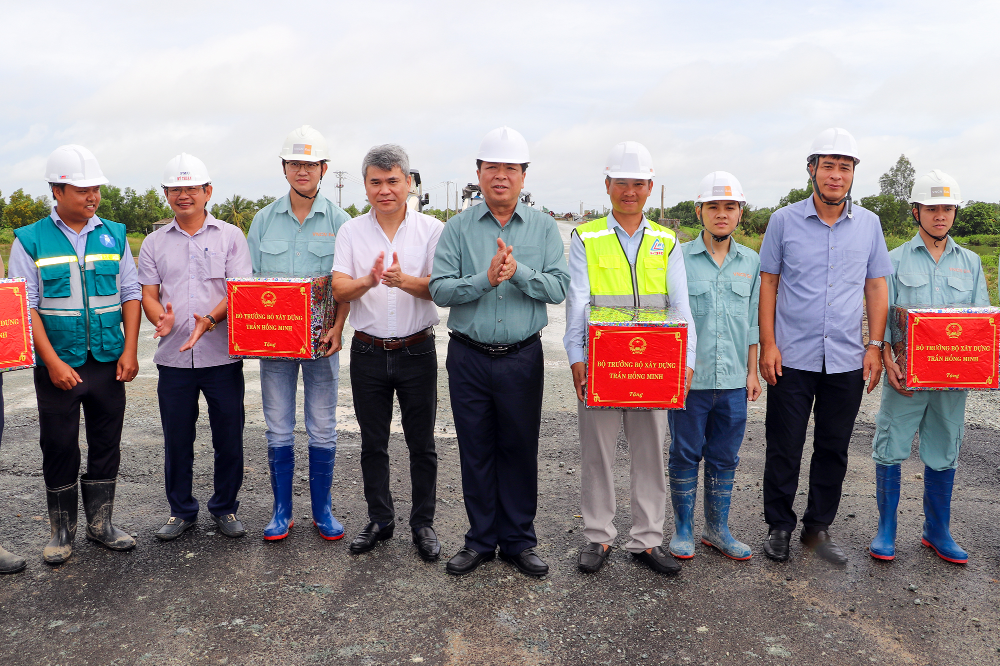 Bộ trưởng Trần Hồng Minh: Dốc toàn lực nối thông "mảnh ghép" cuối cùng cao tốc Bắc - Nam- Ảnh 9.