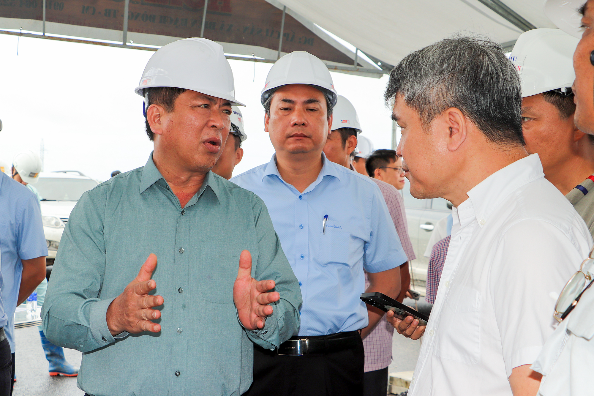 Bộ trưởng Trần Hồng Minh: Dốc toàn lực nối thông "mảnh ghép" cuối cùng cao tốc Bắc - Nam- Ảnh 4.