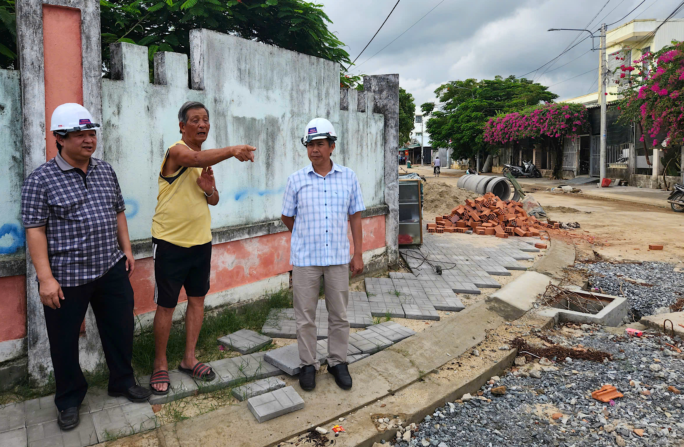 Gỡ vướng để khơi thông các điểm nghẽn hạ tầng ở vùng lõi đô thị Quảng Ngãi- Ảnh 2.