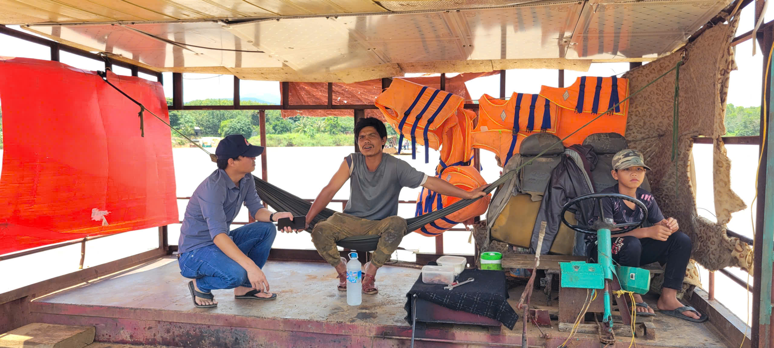 Gia Lai: Tăng cường kiểm soát phương tiện thủy trên sông Sê San- Ảnh 1. Gia Lai: Tăng cường kiểm soát phương tiện thủy trên sông Sê San- Ảnh 1.