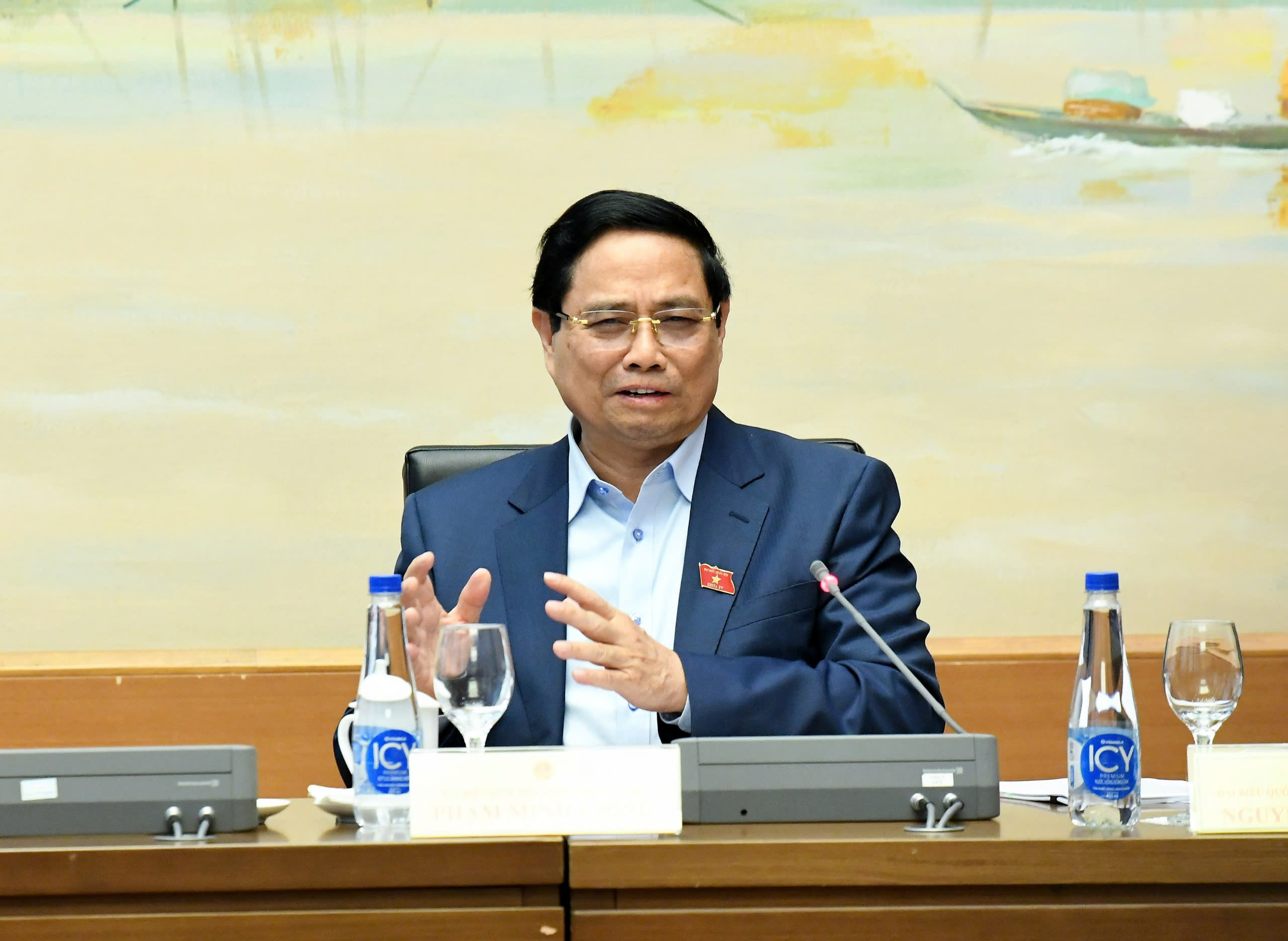 Thủ tướng: Đưa Tiếng Anh là ngôn ngữ thứ hai trong trường học để nâng cao hội nhập quốc tế- Ảnh 2. Thủ tướng: Đưa Tiếng Anh là ngôn ngữ thứ hai trong trường học để nâng cao hội nhập quốc tế- Ảnh 2.