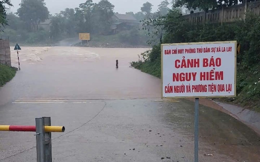 TP.HCM: Tiếp nhận hơn 210 tỷ đồng ủng hộ vùng bão lũ- Ảnh 3. Bộ Xây dựng chỉ đạo khẩn, toàn ngành vào cuộc ứng phó mưa lũ và bão Kalmaegi