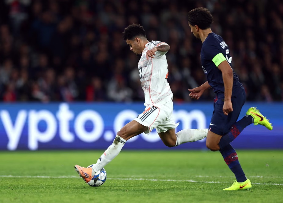 Chơi thiếu người, Bayern Munich vẫn đánh bại PSG tại Champions League- Ảnh 1. Chơi thiếu người, Bayern Munich vẫn đánh bại PSG tại Champions League- Ảnh 1.