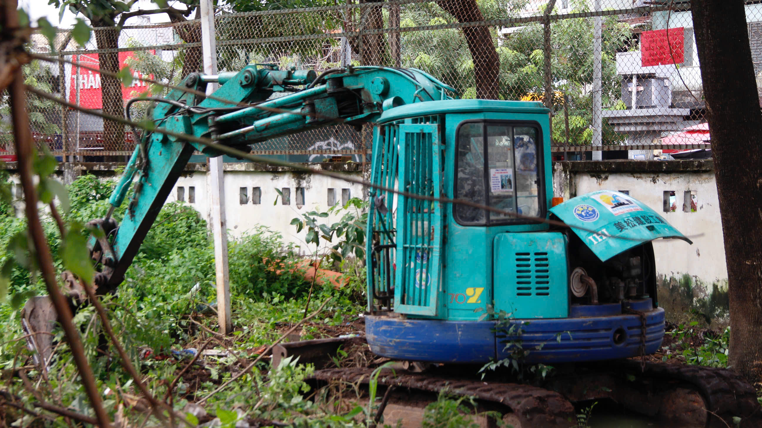 Rốt ráo dọn dẹp khu "đất vàng" để xây công viên và Đài tưởng niệm nạn nhân Covid-19- Ảnh 2.