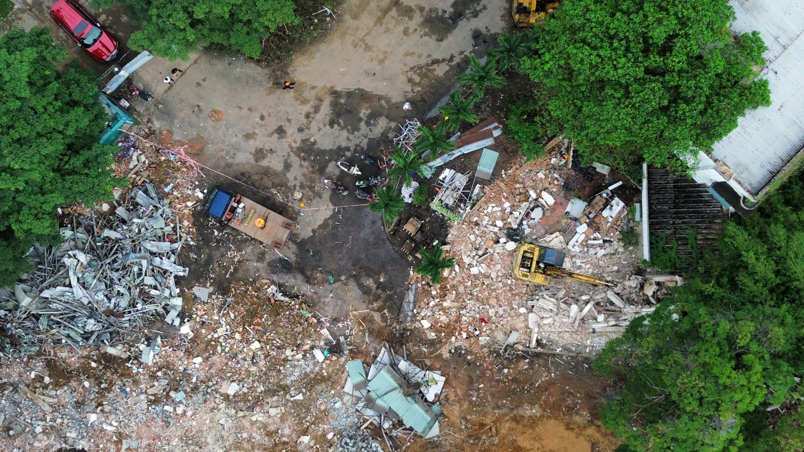 Rốt ráo dọn dẹp khu "đất vàng" để xây công viên và Đài tưởng niệm nạn nhân Covid-19- Ảnh 3.