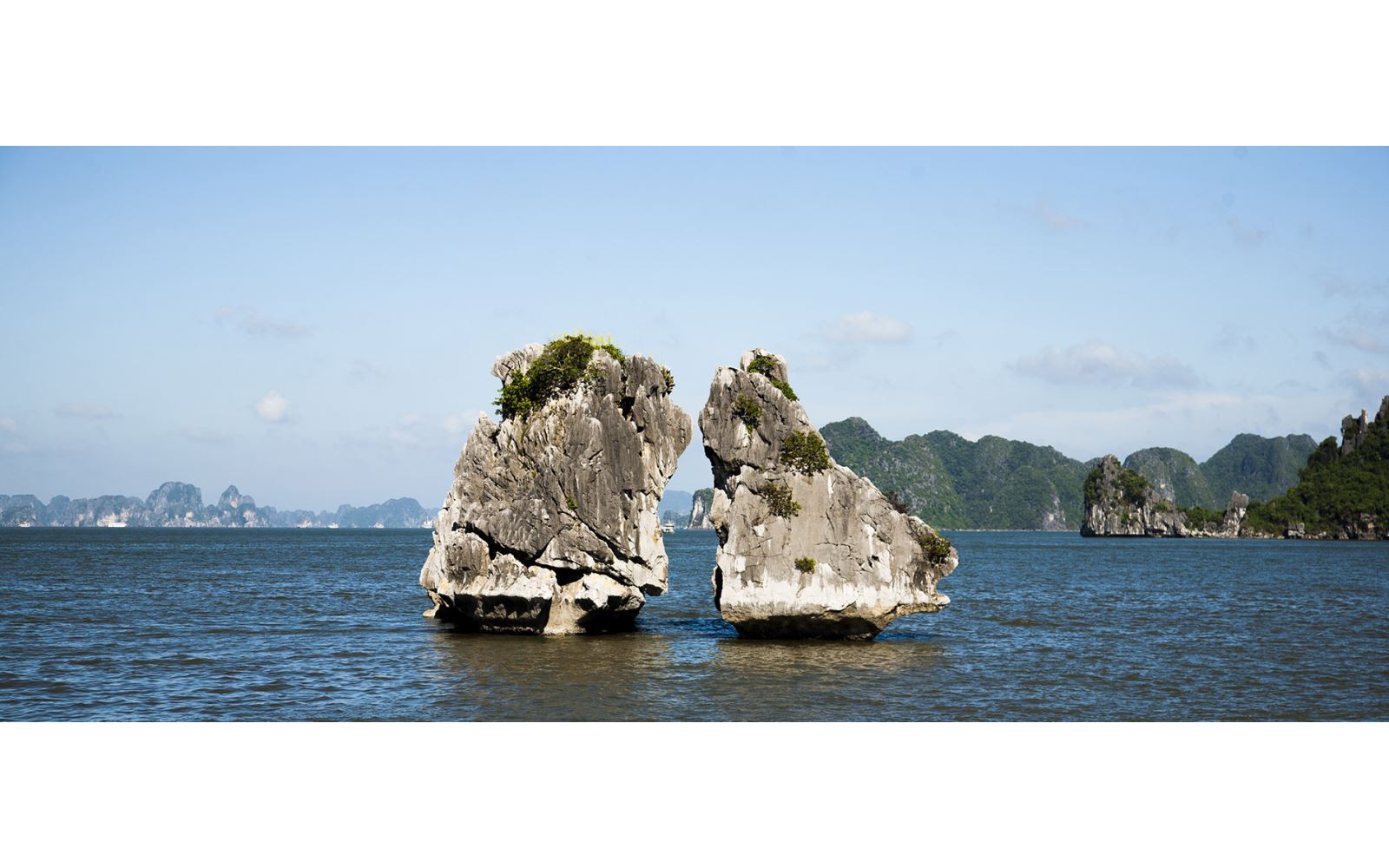 Quảng Ninh th&agrave;nh lập Ban quản l&yacute; Di sản thế giới Vịnh Hạ Long - Y&ecirc;n Tử