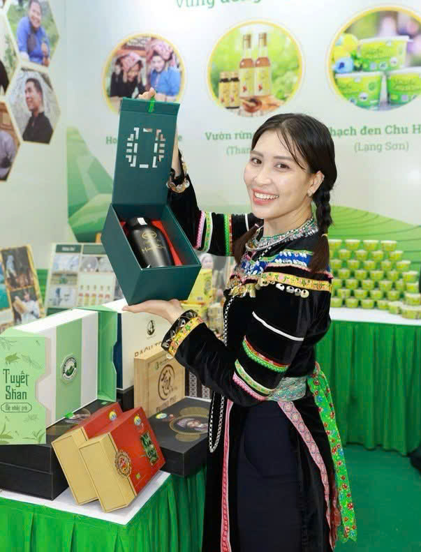 Sản phẩm nông nghiệp sạch tại Hội chợ Mùa Thu 2025 - "quả ngọt" của nông thôn mới- Ảnh 2. Sản phẩm nông nghiệp sạch tại Hội chợ Mùa Thu 2025 - "quả ngọt" của nông thôn mới- Ảnh 2.