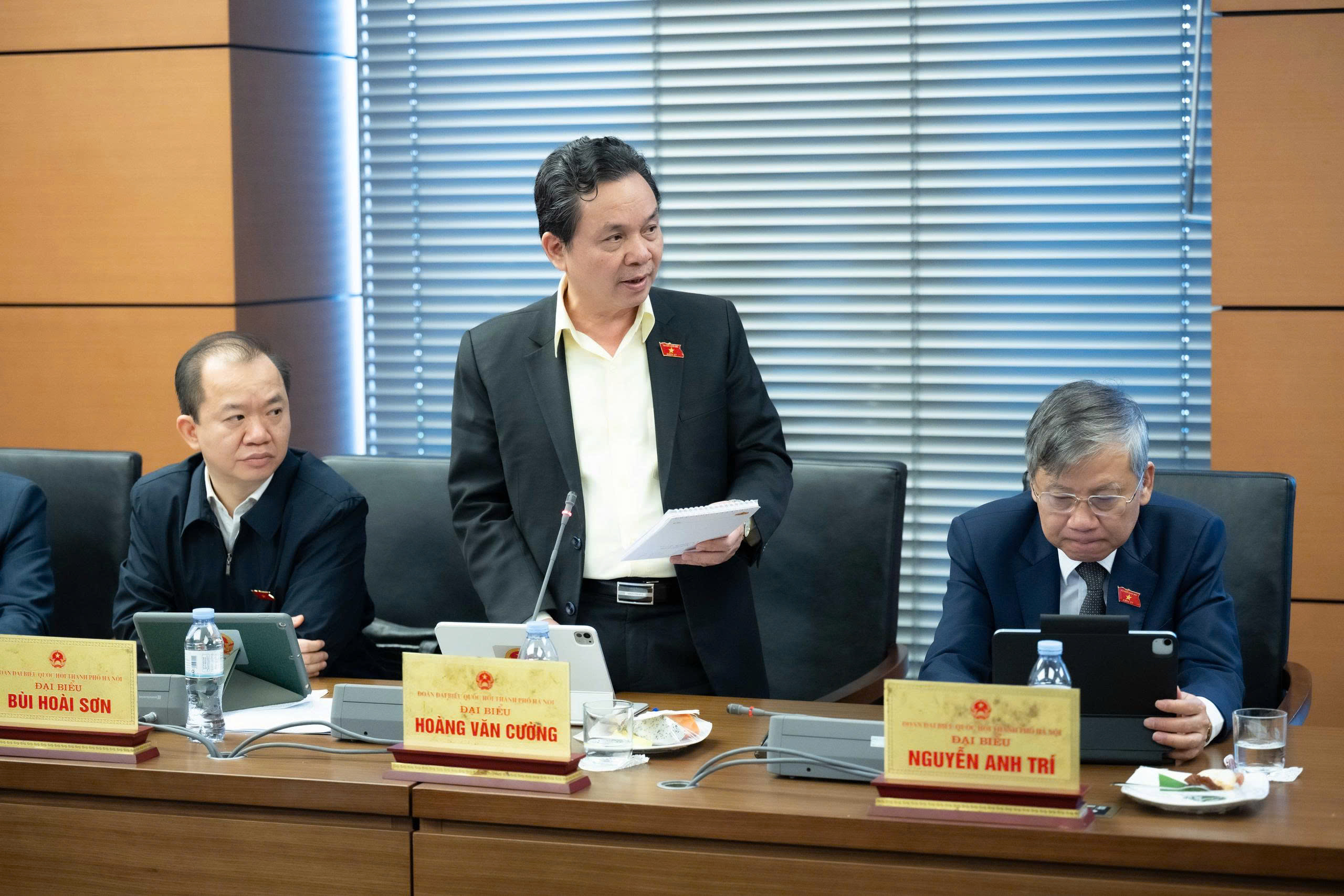 Kiến nghị tăng mức giảm trừ gia cảnh để người lao động bớt khó khăn- Ảnh 2. Kiến nghị tăng mức giảm trừ gia cảnh để người lao động bớt khó khăn- Ảnh 2.