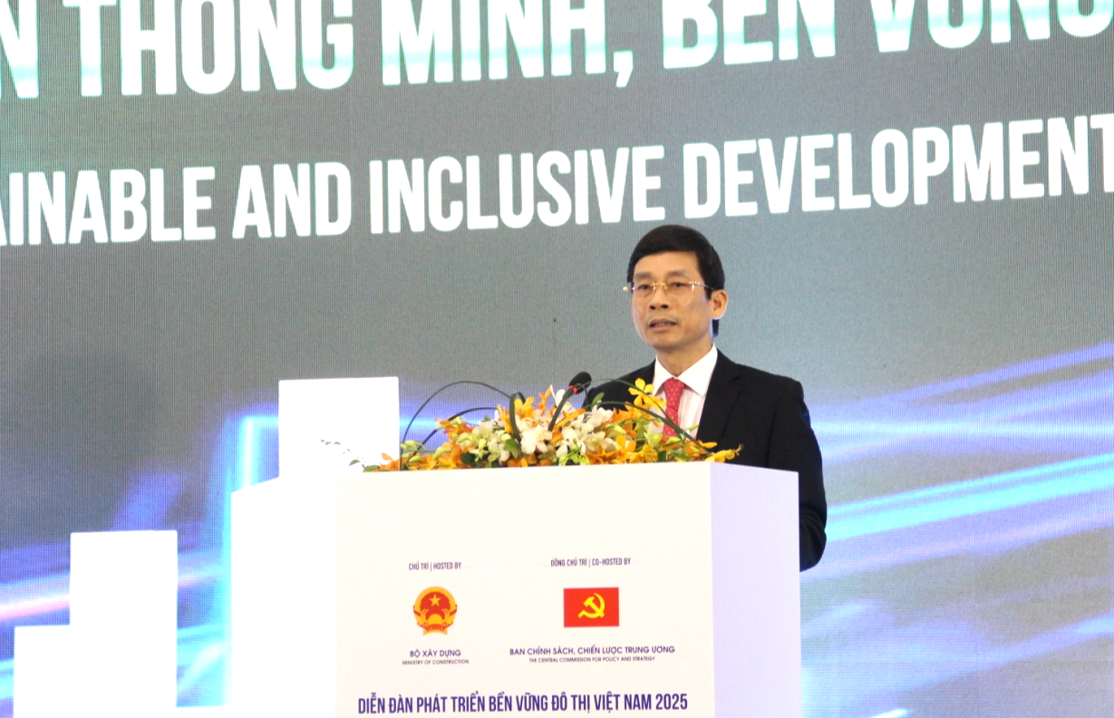 Phát triển đô thị Việt Nam thông minh, bền vững và bao trùm- Ảnh 3. Ông Nguyễn Duy Hưng, Phó trưởng ban Chính sách chiến lược Trung ương nhấn mạnh, đô thị là không gian và động lực đặc biệt quan trọng trong phát triển kinh tế - xã hội.