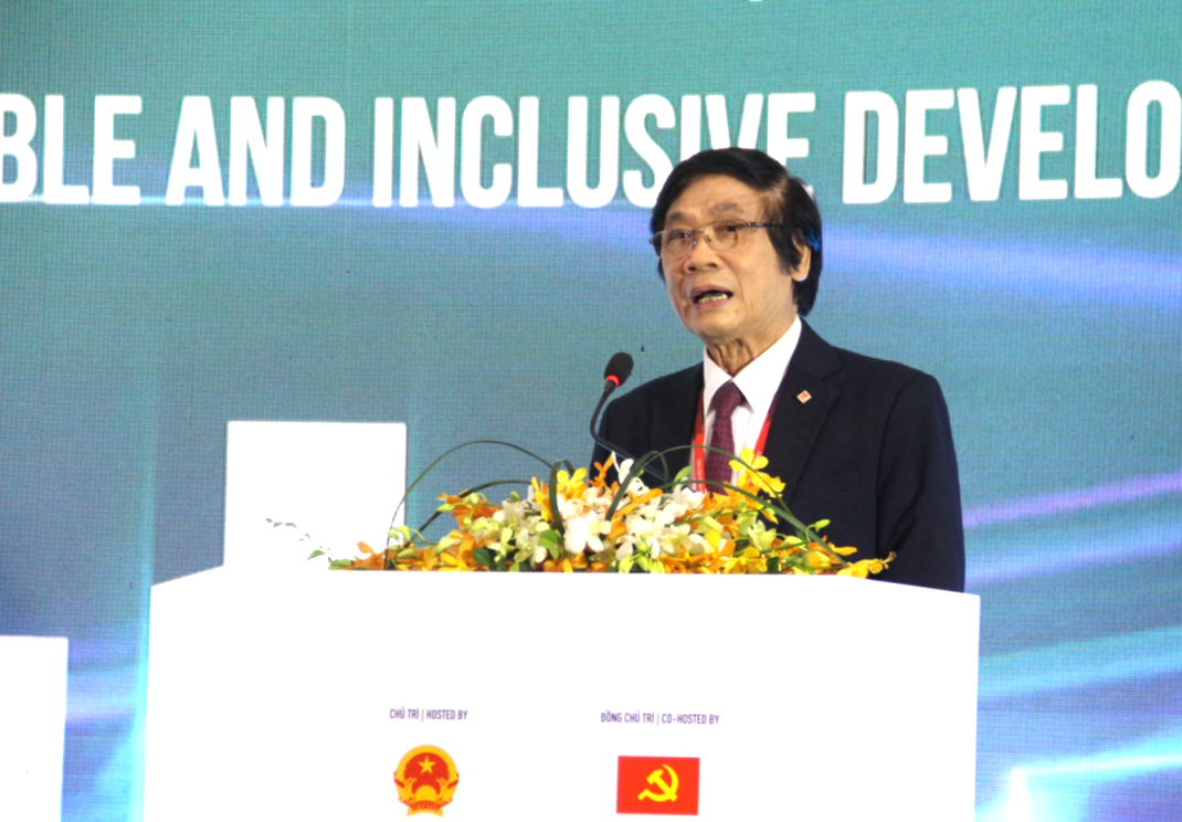 Hoàn thiện thể chế và chính sách để phát triển đô thị bền vững- Ảnh 3. Ông Trần Ngọc Chính, Chủ tịch Hội Quy hoạch phát triển đô thị Việt Nam kiến nghị, cần sớm cập nhật, bổ sung Luật Quy hoạch đô thị và nông thôn, Luật Nhà ở, Luật Đất đai và các văn bản liên quan.