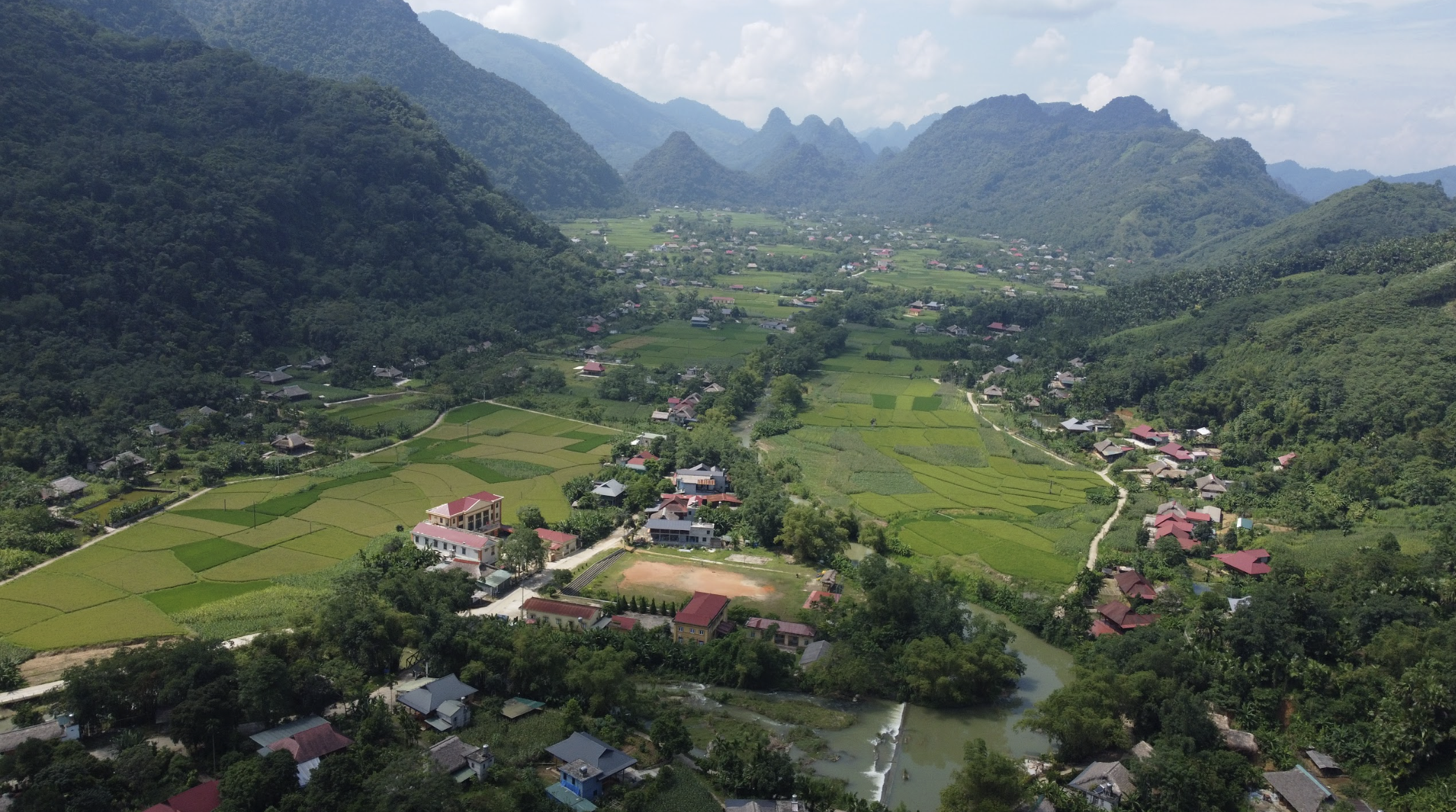 Lào Cai: Phát triển du lịch cộng đồng từ nền tảng nông nghiệp xanh ở vùng đất mây trắng- Ảnh 1. Lào Cai: Phát triển du lịch cộng đồng từ nền tảng nông nghiệp xanh ở vùng đất mây trắng- Ảnh 1.