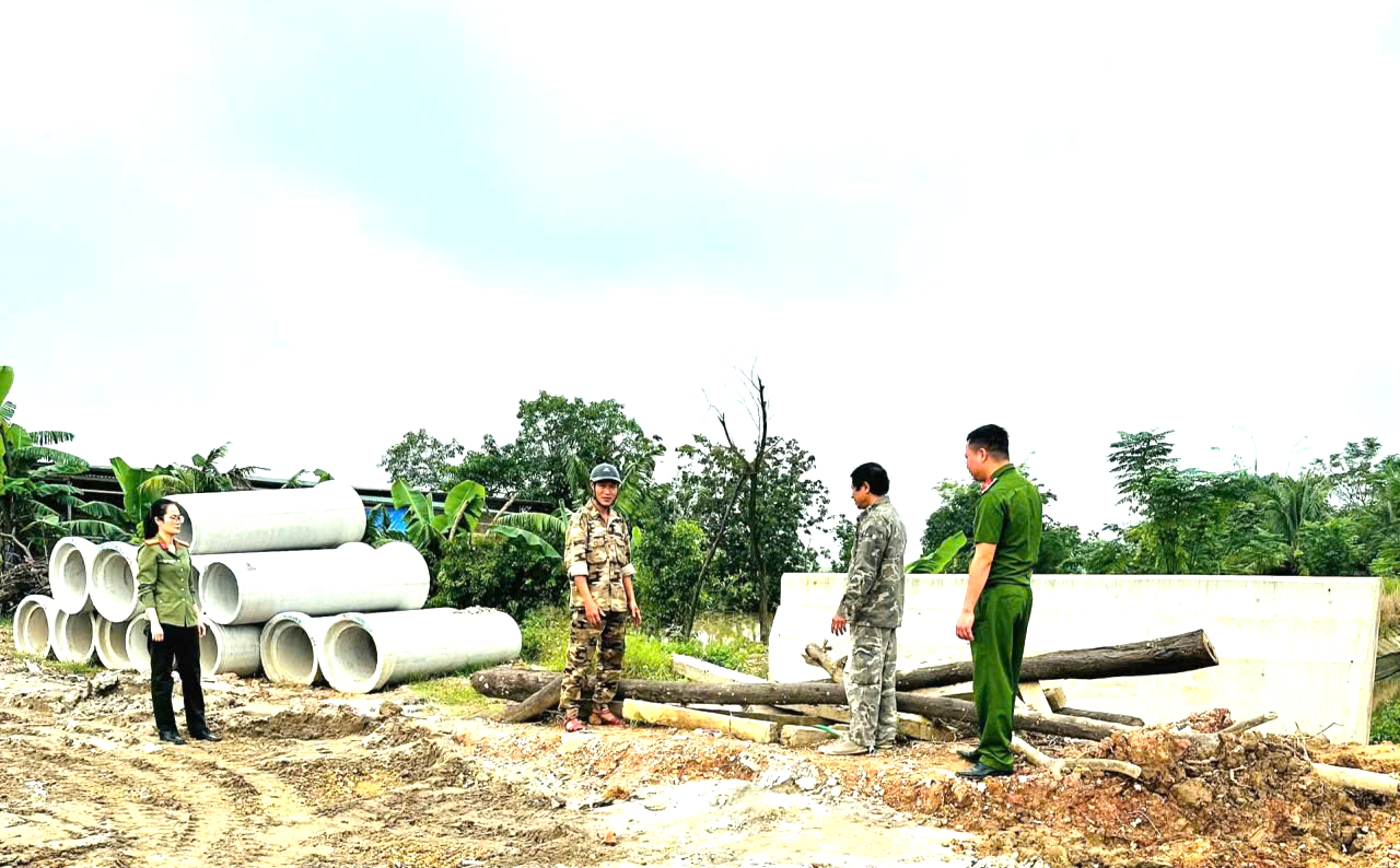 Phú Thọ: Tháo gỡ vướng mắc GPMB dự án đường song song đường sắt Hà Nội - Lào Cai- Ảnh 1. Phú Thọ: Tháo gỡ vướng mắc GPMB dự án đường song song đường sắt Hà Nội - Lào Cai- Ảnh 1.