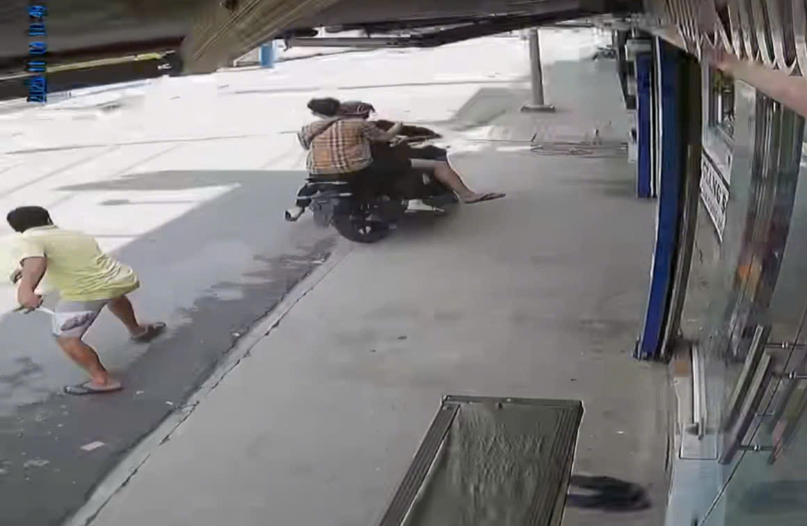 TP.HCM: Hai đối tượng cướp tiệm vàng bị bắt- Ảnh 1.