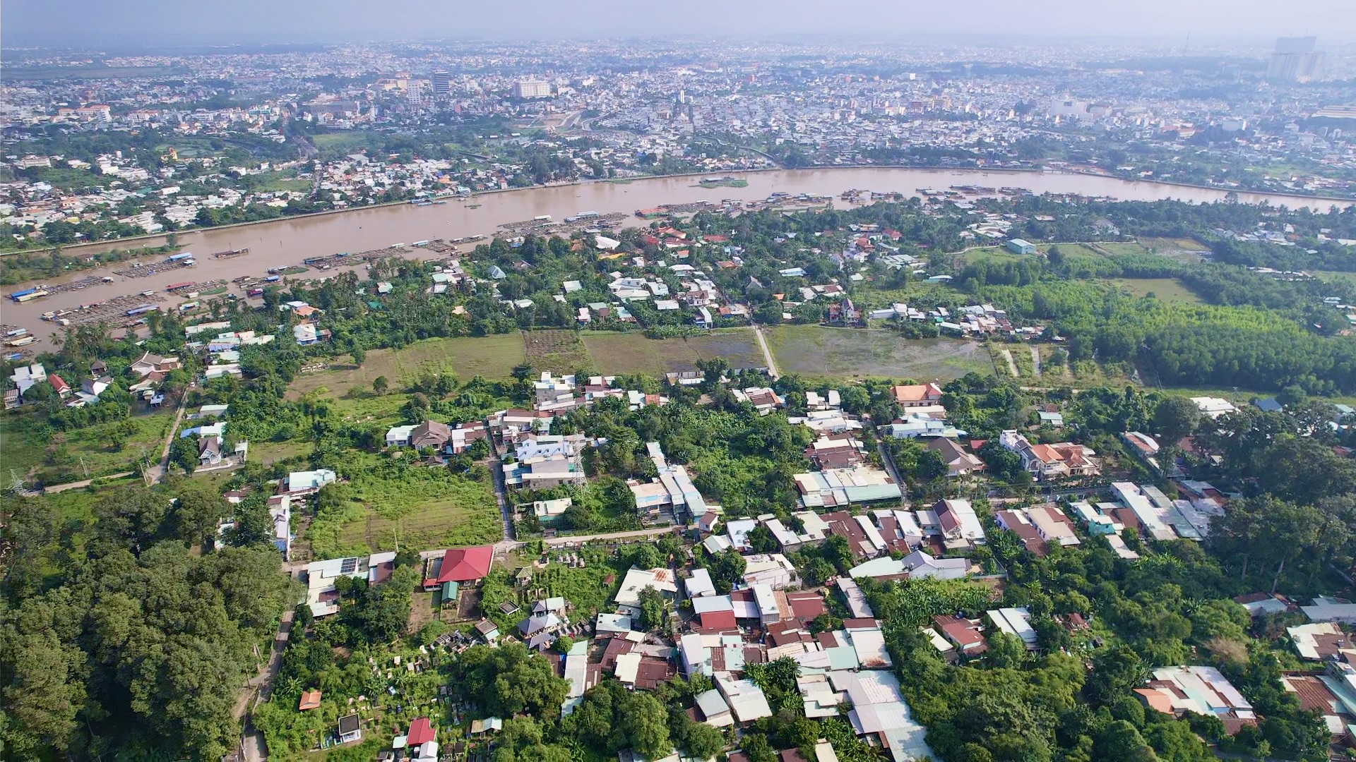 Đồng Nai gỡ nút thắt cho thuê đất ngắn hạn, tránh lãng phí quỹ đất công- Ảnh 1.