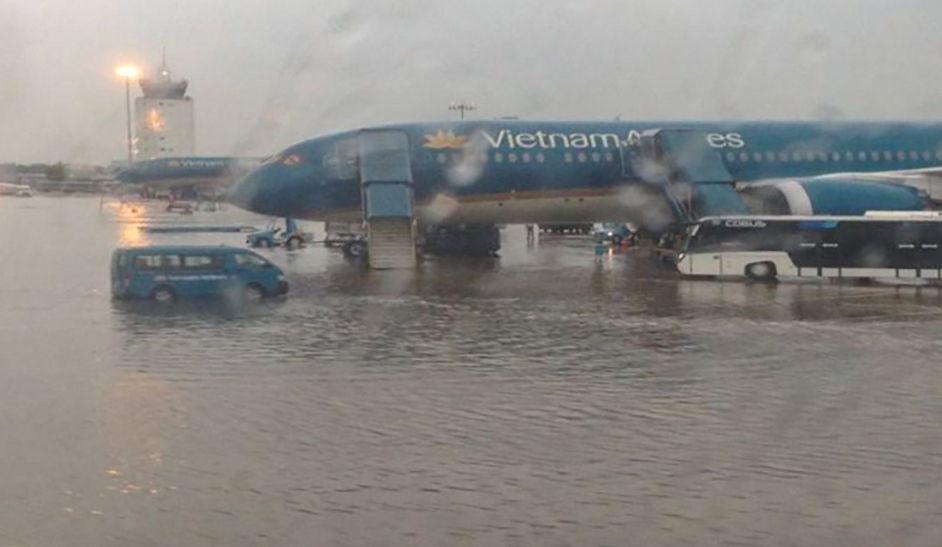 Đóng cửa 5 sân bay khu vực miền Trung ứng phó với bão Kalmaegi- Ảnh 1. Đóng cửa 5 sân bay khu vực miền Trung ứng phó với bão Kalmaegi- Ảnh 1.