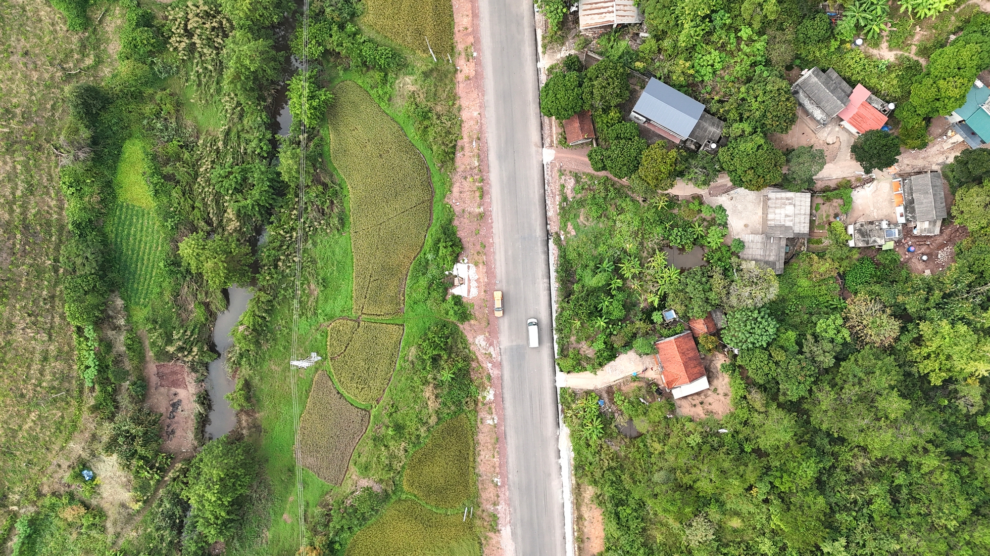 Nhà thầu tăng ca, quyết tâm đưa dự án nâng cấp quốc lộ 4B qua Lạng Sơn về đích đúng hạn- Ảnh 18. Nhà thầu tăng ca, quyết tâm đưa dự án nâng cấp quốc lộ 4B qua Lạng Sơn về đích đúng hạn- Ảnh 18.