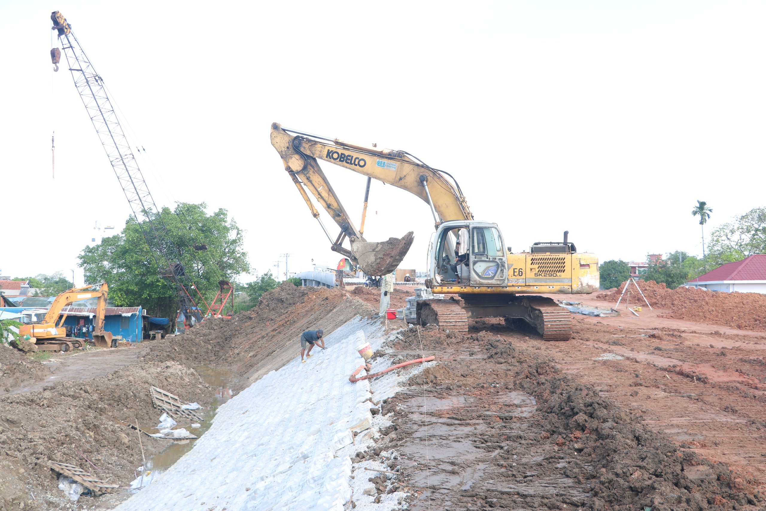 Hương lộ 2 nối QL51 với cao tốc đua tiến độ, sẵn sàng thông xe cuối tháng 11- Ảnh 5. Hương lộ 2 nối QL51 với cao tốc đua tiến độ, sẵn sàng thông xe cuối tháng 11- Ảnh 5.