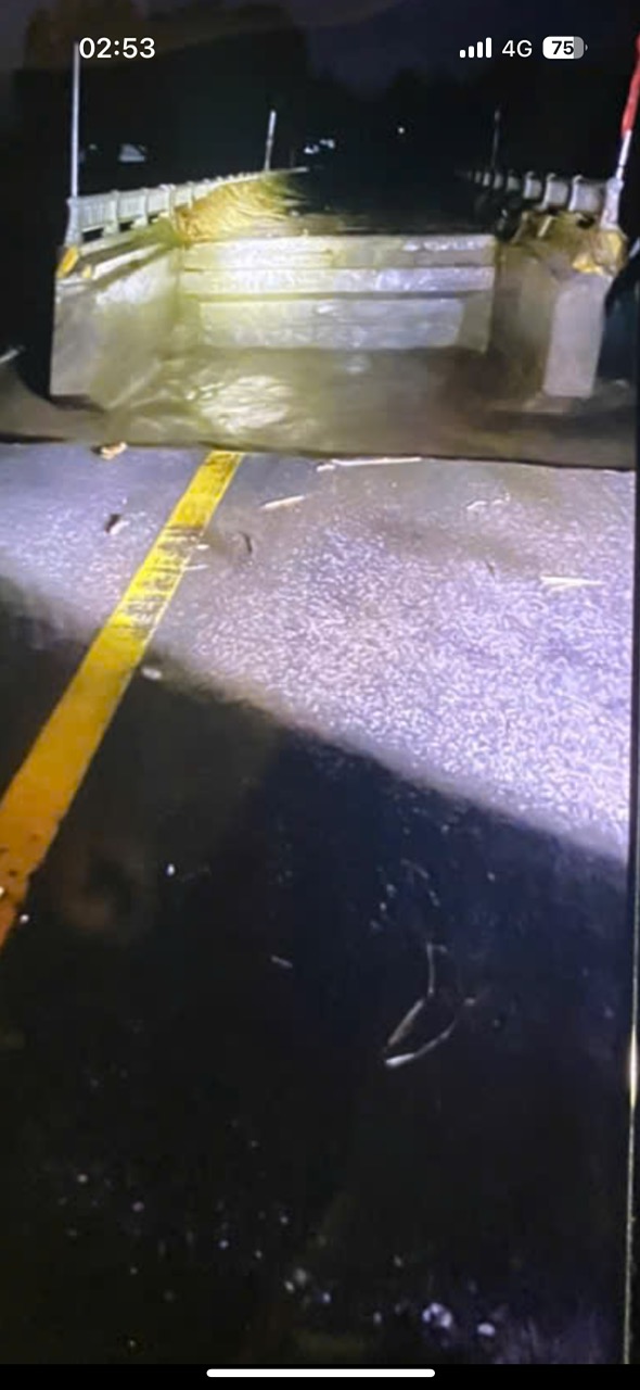 Phó Thủ tướng Trần Hồng Hà: Tập trung hỗ trợ người dân khắc phục hậu quả bão số 13- Ảnh 19.