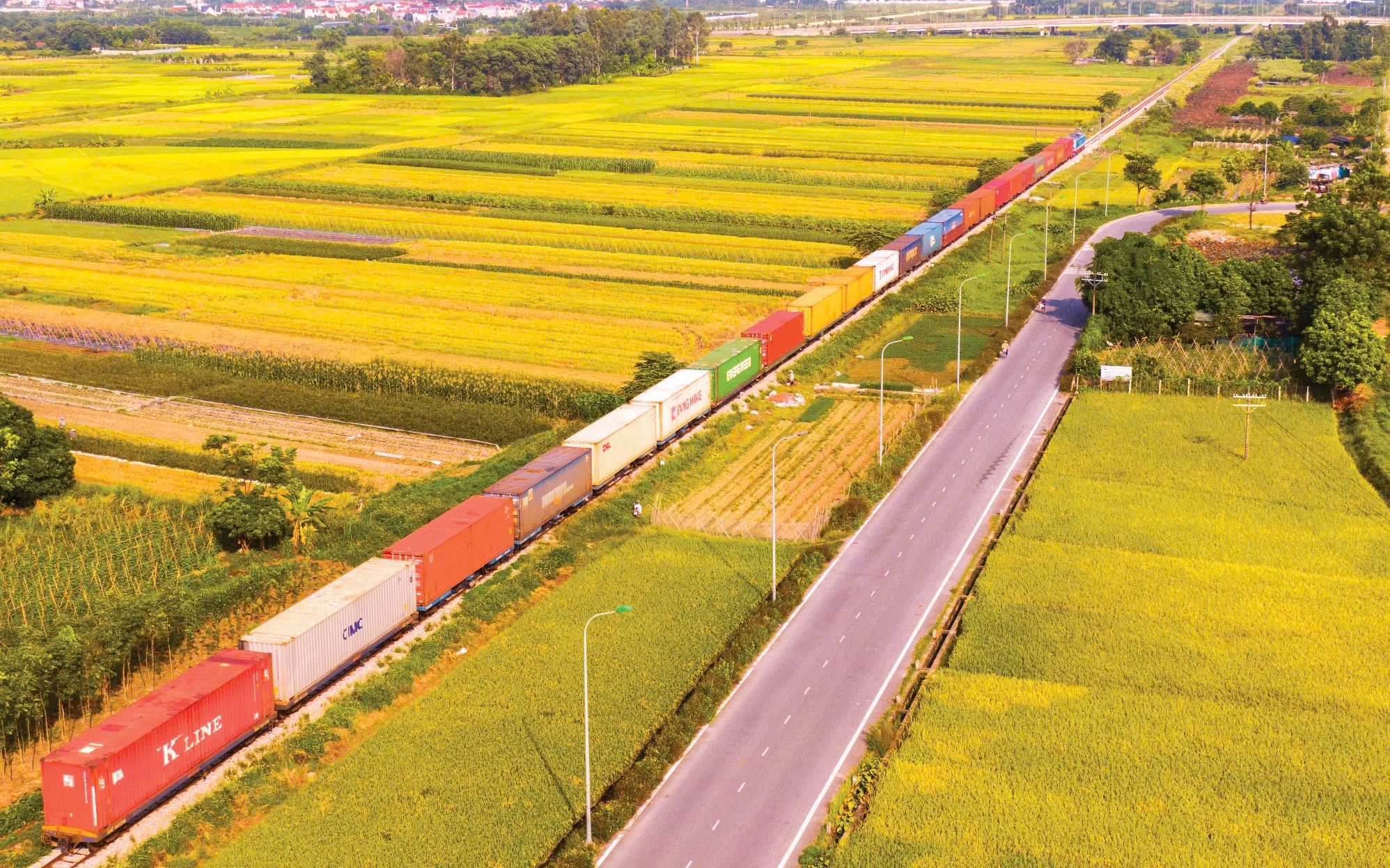 Bổ sung tuyến đường sắt tốc độ cao Hà Nội - Quảng Ninh phục vụ tới 4 triệu khách- Ảnh 3. Bổ sung tuyến Hà Nội - Quảng Ninh, điều chỉnh quy hoạch 12 tuyến đường sắt mới