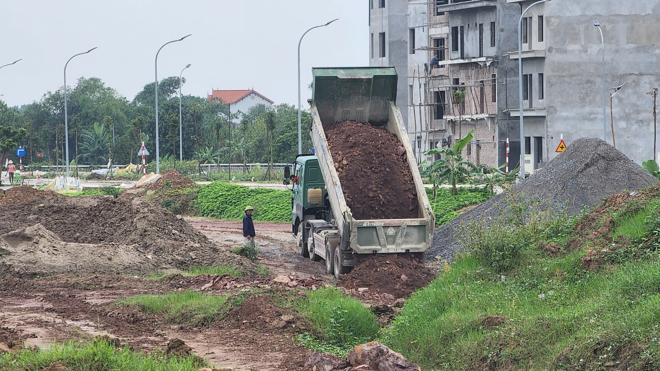 Bắc Ninh gấp rút thi công Vành đai 4 - Vùng Thủ đô để về đích đúng hẹn 31/12- Ảnh 3. Bắc Ninh gấp rút thi công Vành đai 4 - Vùng Thủ đô để về đích đúng hẹn 31/12- Ảnh 3.
