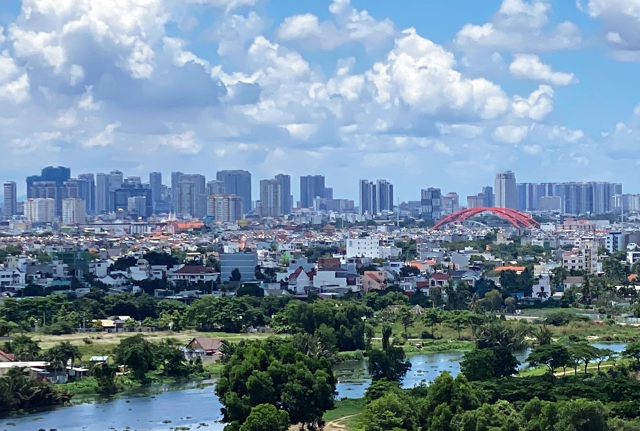 TP.HCM triển khai Nghị định 258/2025 về quản lý công viên, cây xanh và mặt nước- Ảnh 2. TP.HCM triển khai Nghị định 258/2025 về quản lý công viên, cây xanh và mặt nước- Ảnh 2.