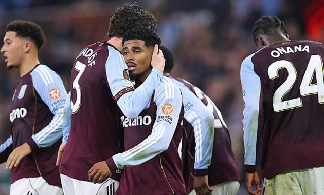 Europa League: Aston Villa thắng dễ, Nottingham bị cầm hòa- Ảnh 1. Europa League: Aston Villa thắng dễ, Nottingham bị cầm hòa- Ảnh 1.