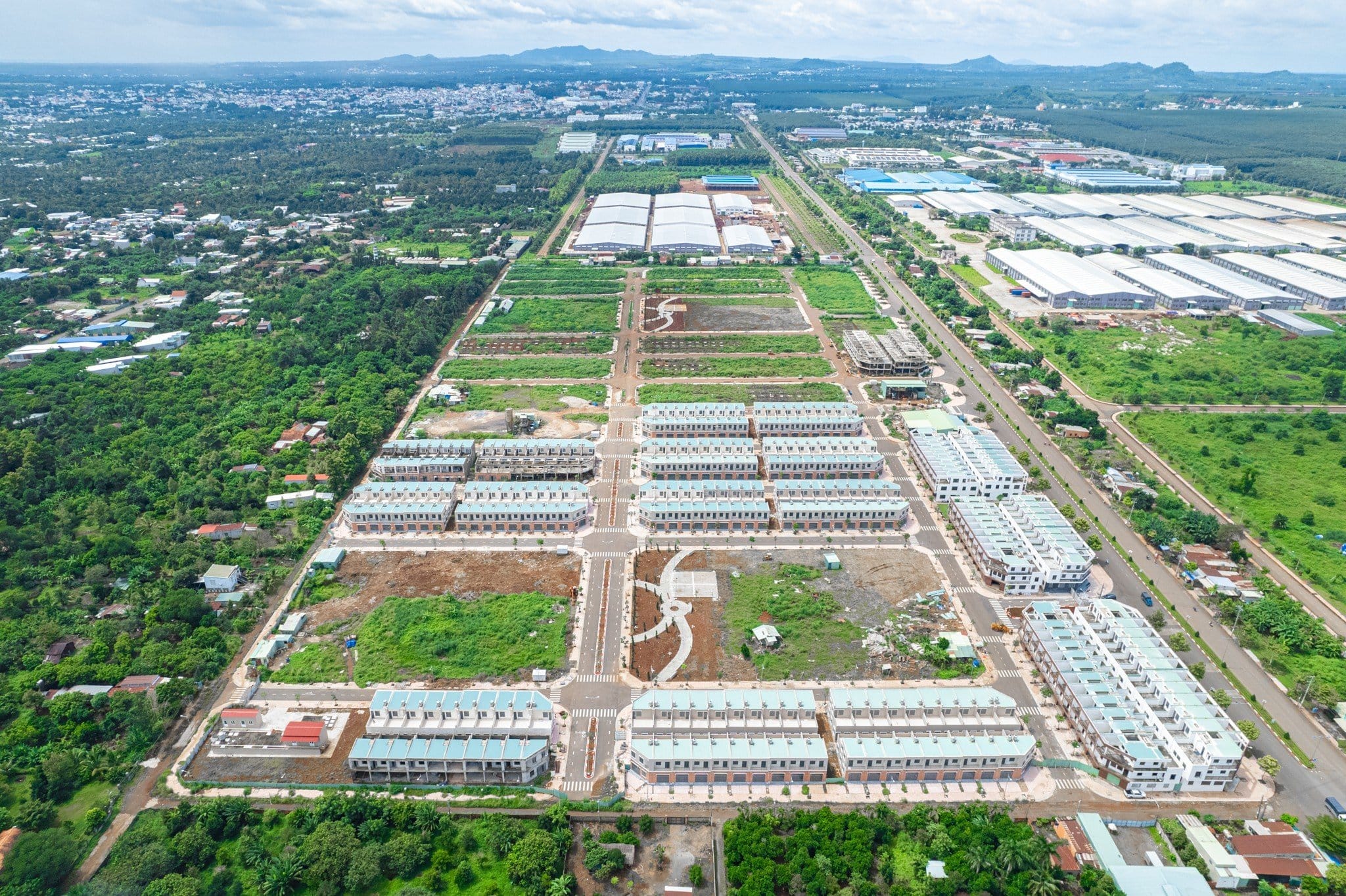 Đồng Nai: Hơn 330 người bốc thăm quyền mua 168 căn nhà ở xã hội tại Bảo Vinh- Ảnh 2.