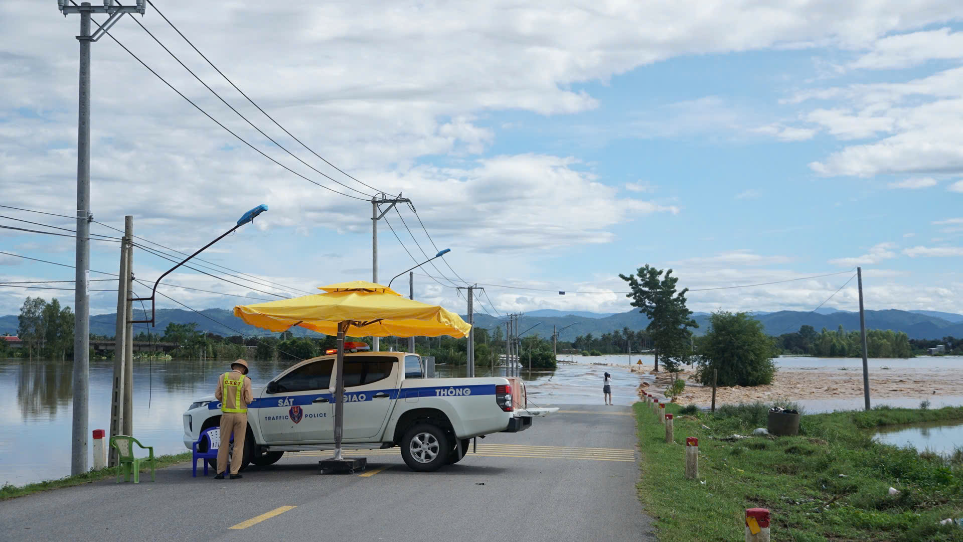 Bão số 13: Gia Lai thiệt hại hơn 5.000 tỷ đồng, 2 người tử vong- Ảnh 12. Bão số 13: Gia Lai thiệt hại hơn 5.000 tỷ đồng, 2 người tử vong- Ảnh 12.