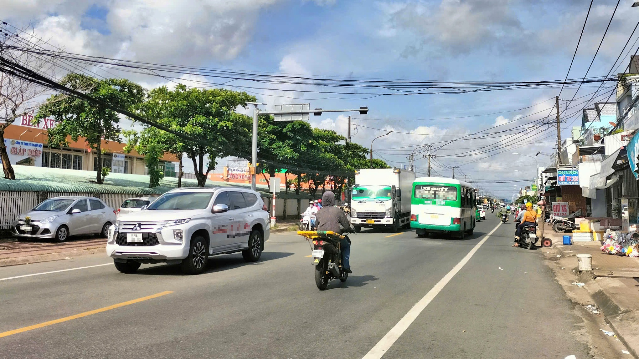 Cà Mau siết chặt quản lý hoạt động kinh doanh vận tải bằng ô tô- Ảnh 2.