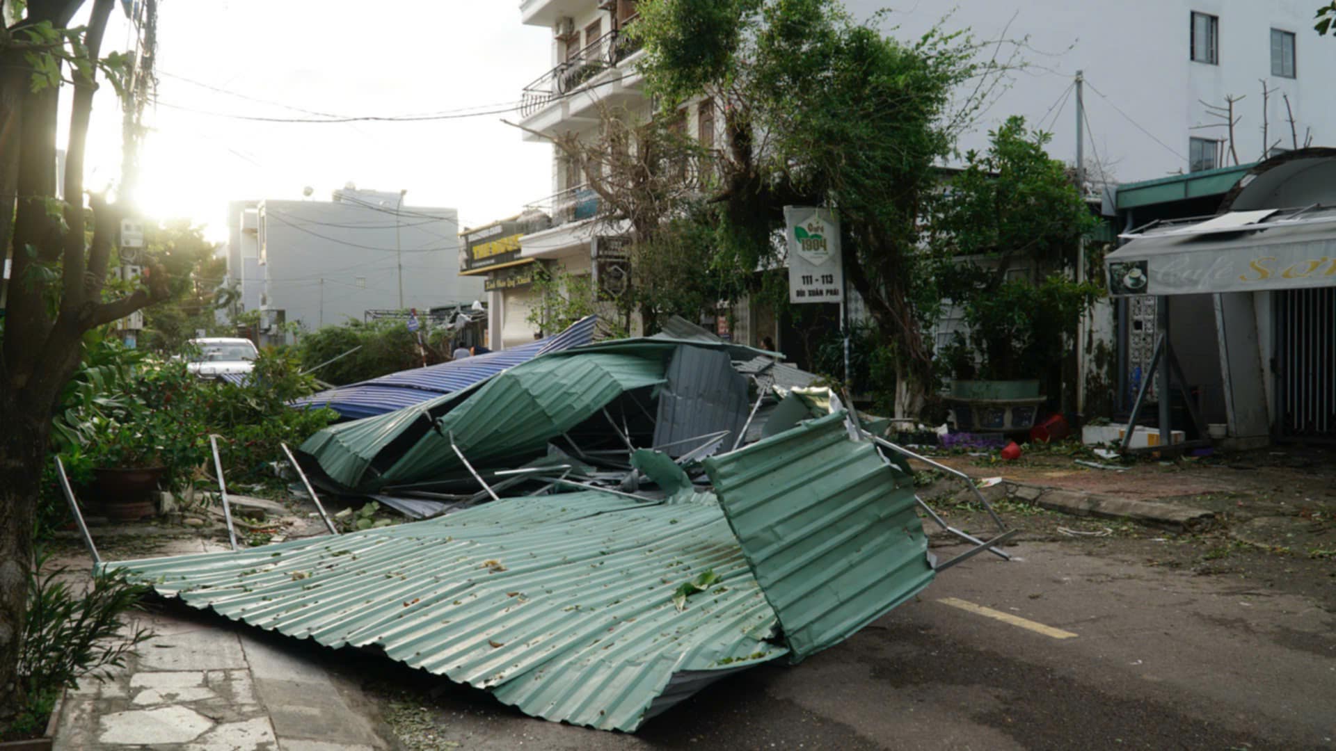 Bão số 13: Gia Lai thiệt hại hơn 5.000 tỷ đồng, 2 người tử vong- Ảnh 2. Bão số 13: Gia Lai thiệt hại hơn 5.000 tỷ đồng, 2 người tử vong- Ảnh 2.