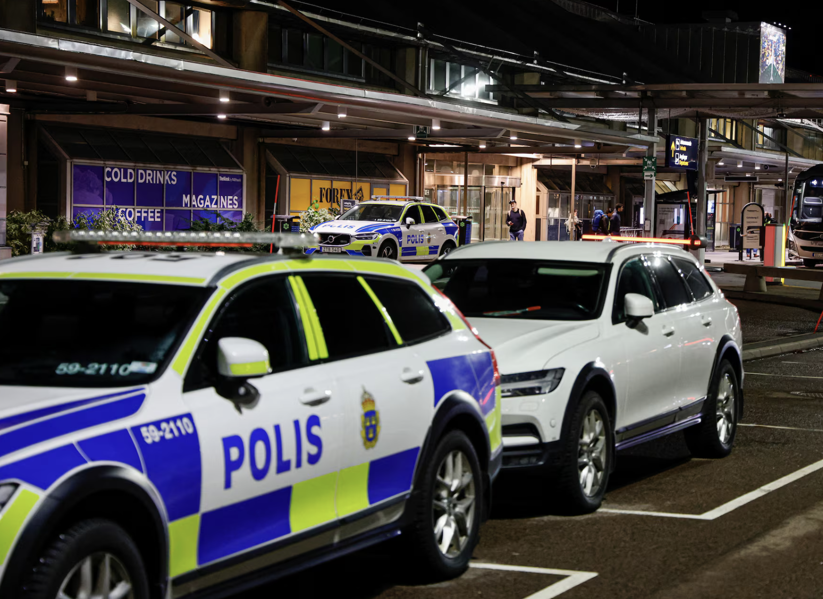 Thụy Điển điều tra, tạm dừng hoạt động sân bay lớn thứ hai vì sự cố drone- Ảnh 1. Thụy Điển điều tra, tạm dừng hoạt động sân bay lớn thứ hai vì sự cố drone- Ảnh 1.