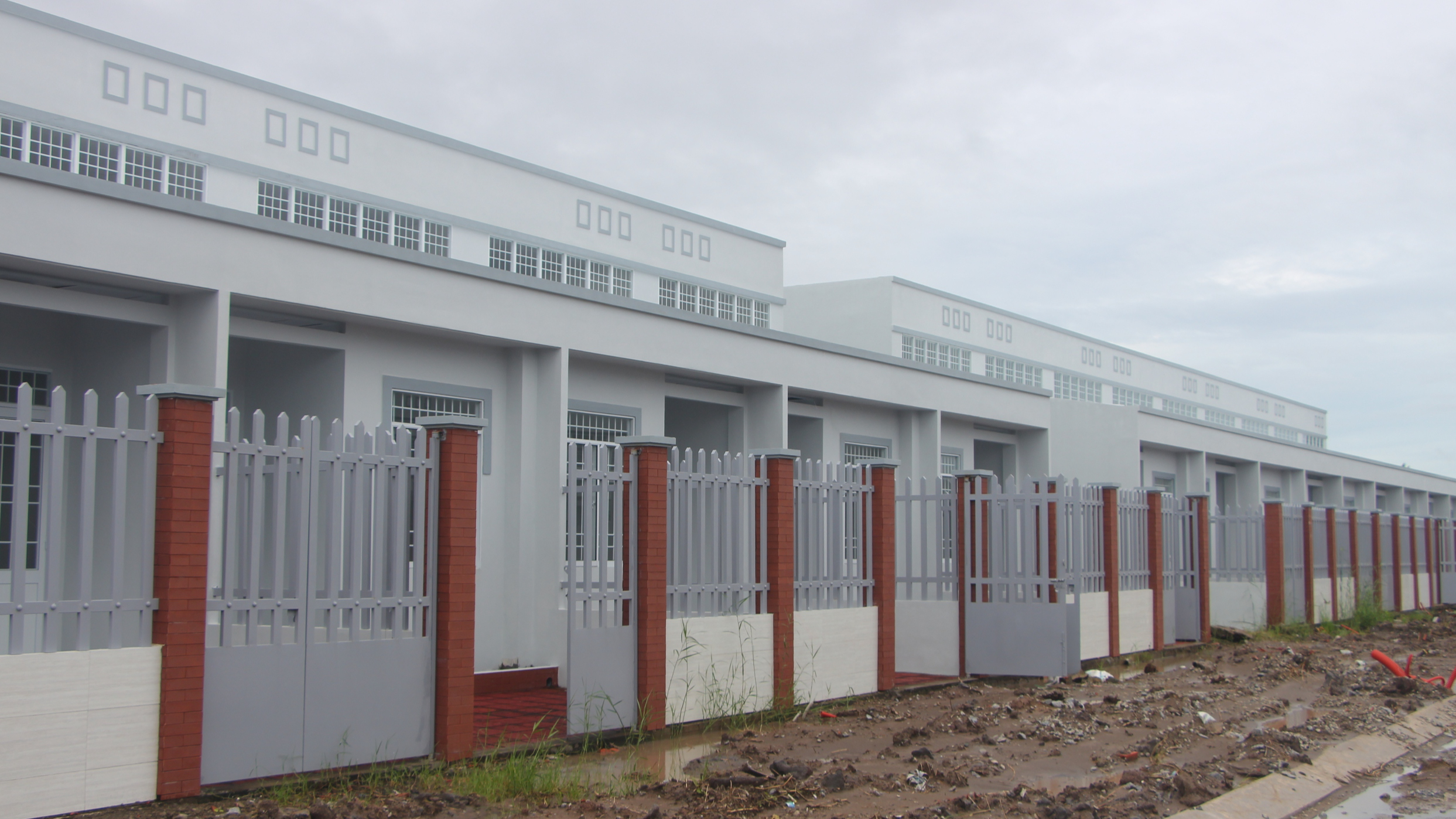 Cà Mau tháo gỡ khó khăn, thúc đẩy phát triển nhà ở xã hội và thị trường bất động sản- Ảnh 2. Cà Mau tháo gỡ khó khăn, thúc đẩy phát triển nhà ở xã hội và thị trường bất động sản- Ảnh 2.