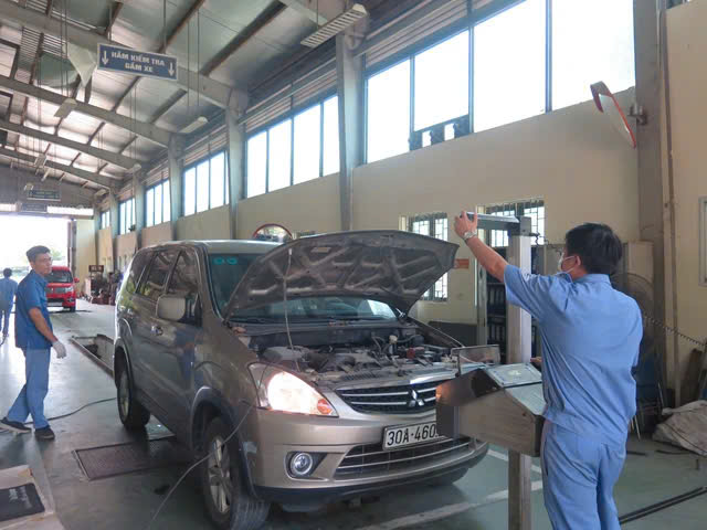 Trung tâm đăng kiểm được định giá dịch vụ: Cần giám sát song song với trao quyền?- Ảnh 2.