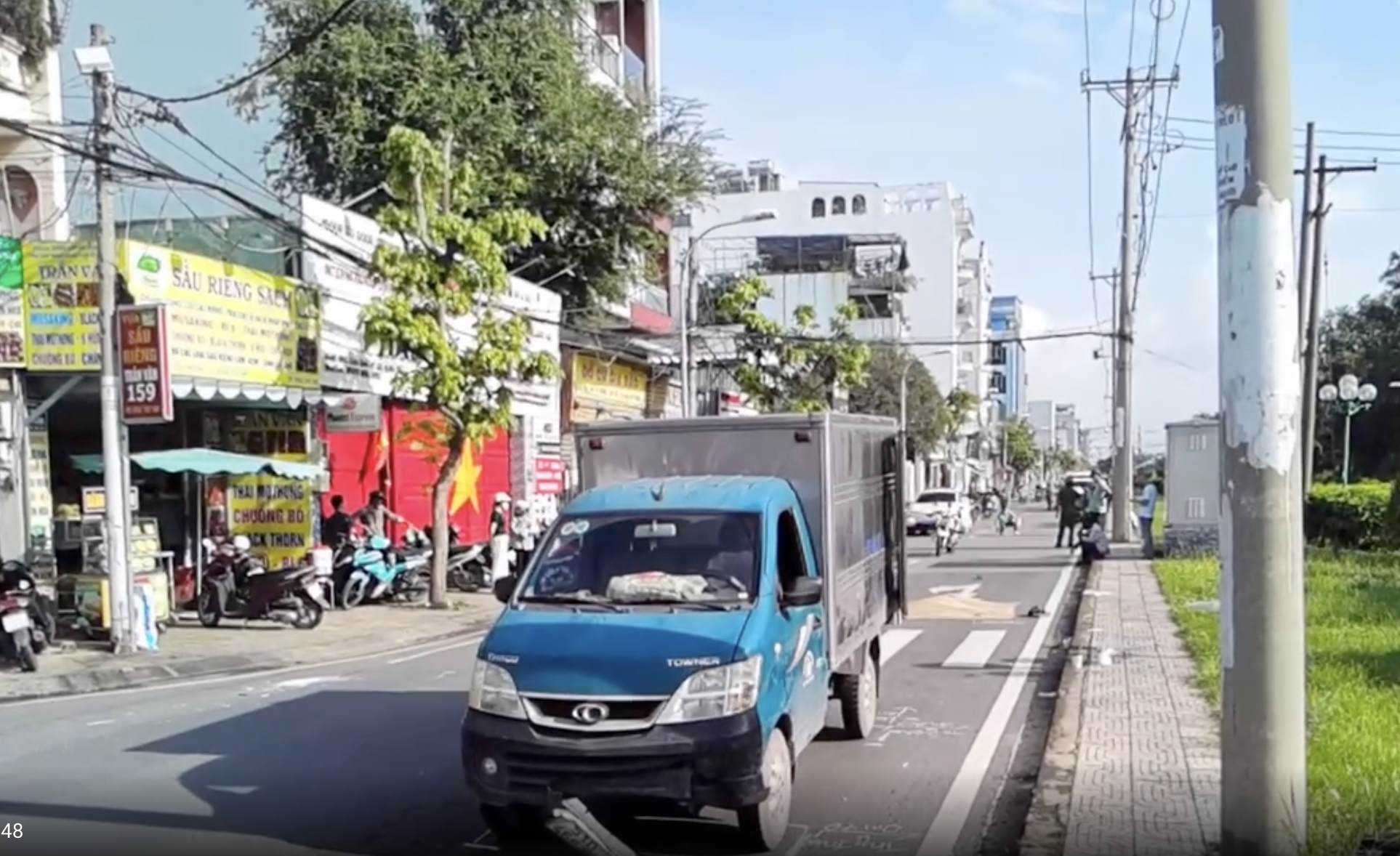 TP.HCM: Đi tập thể dục lúc rạng sáng, người đàn ông bị xe tải tông tử vong- Ảnh 1.