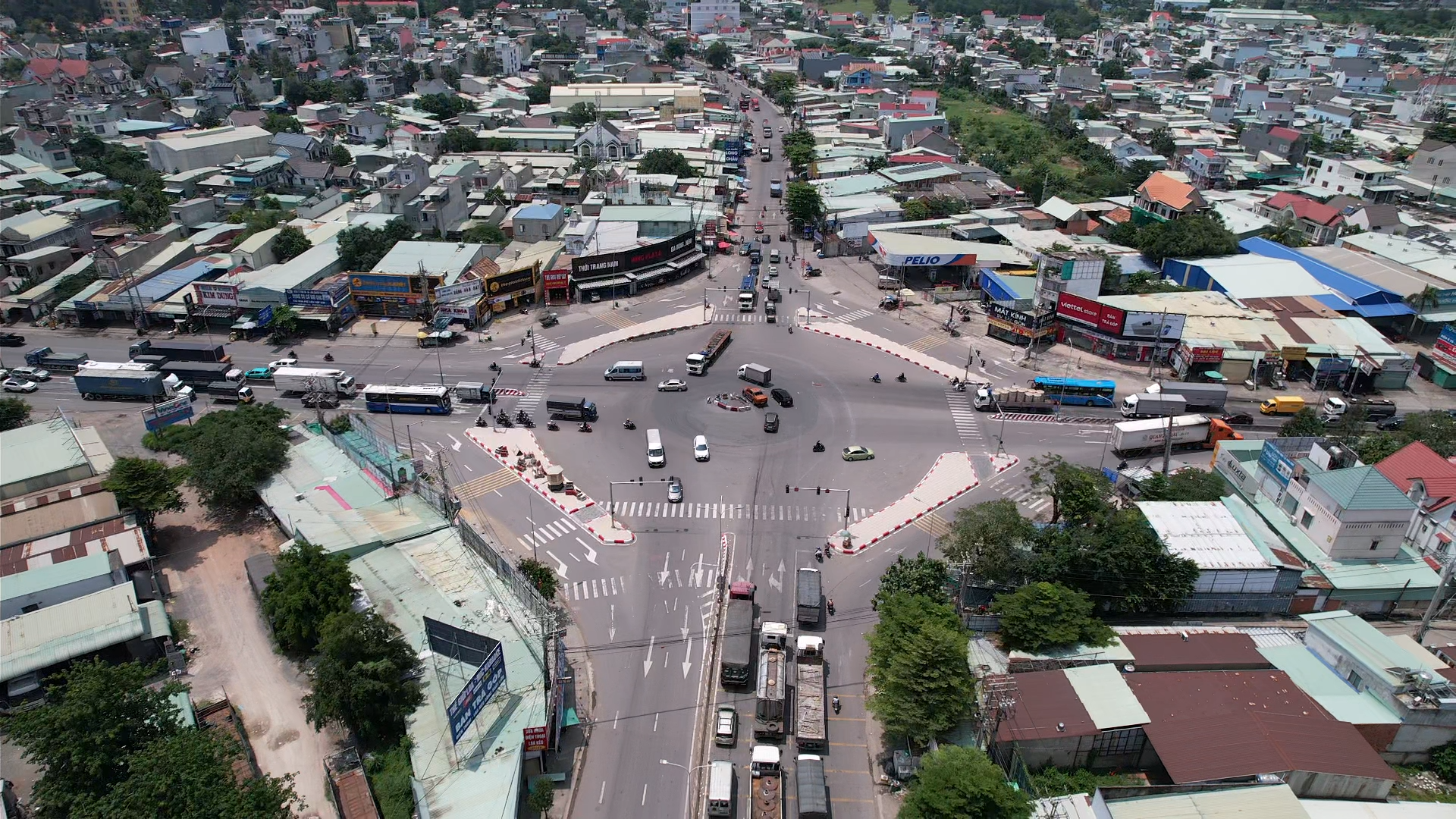 Đồng Nai mở “chiến dịch 16 ngày”, 3 giai đoạn xử lý dứt điểm lấn chiếm hành lang ATGT- Ảnh 2.