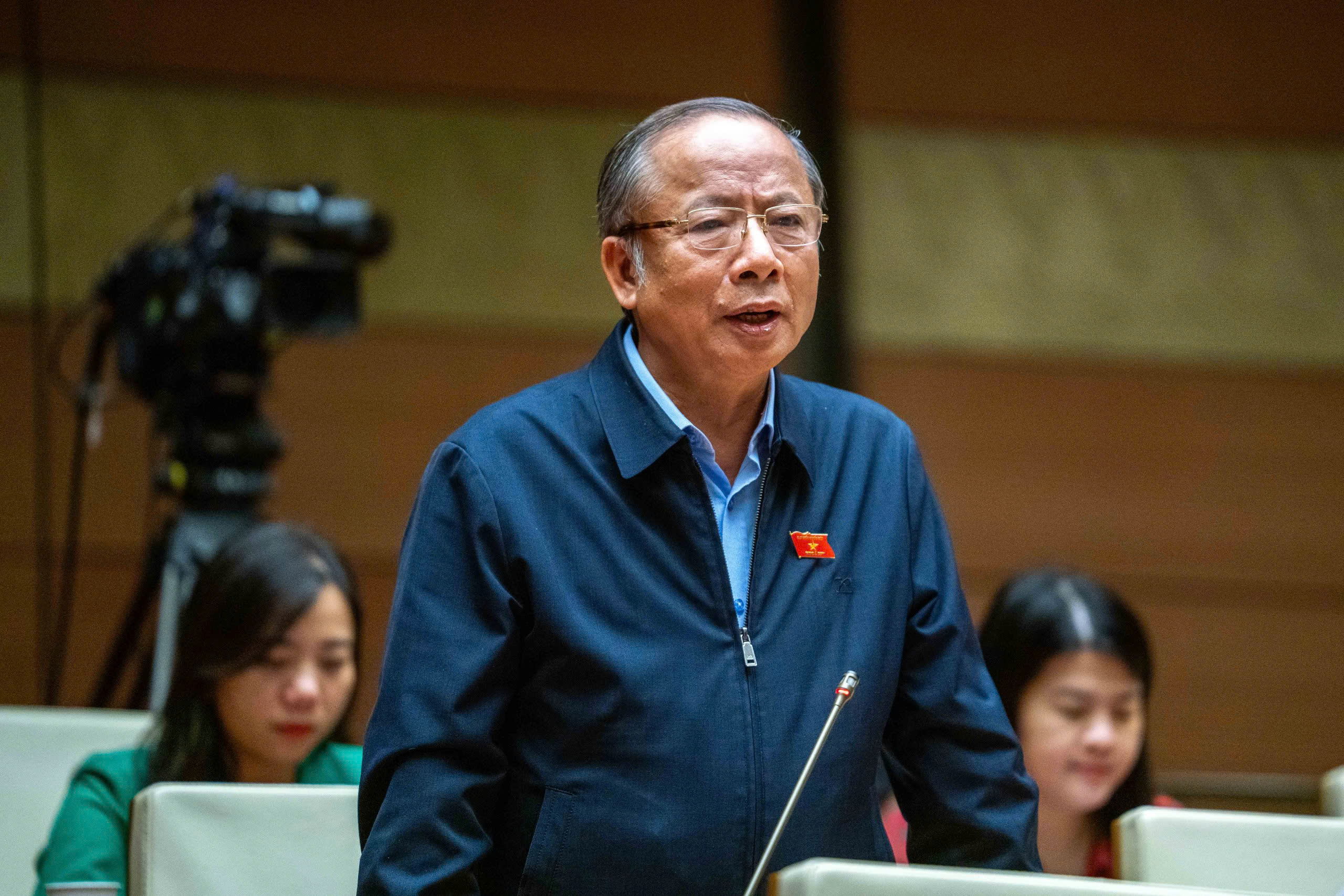 Bộ trưởng Bộ Nông nghiệp và Môi trường nói về sử dụng cát biển để san lấp- Ảnh 1.