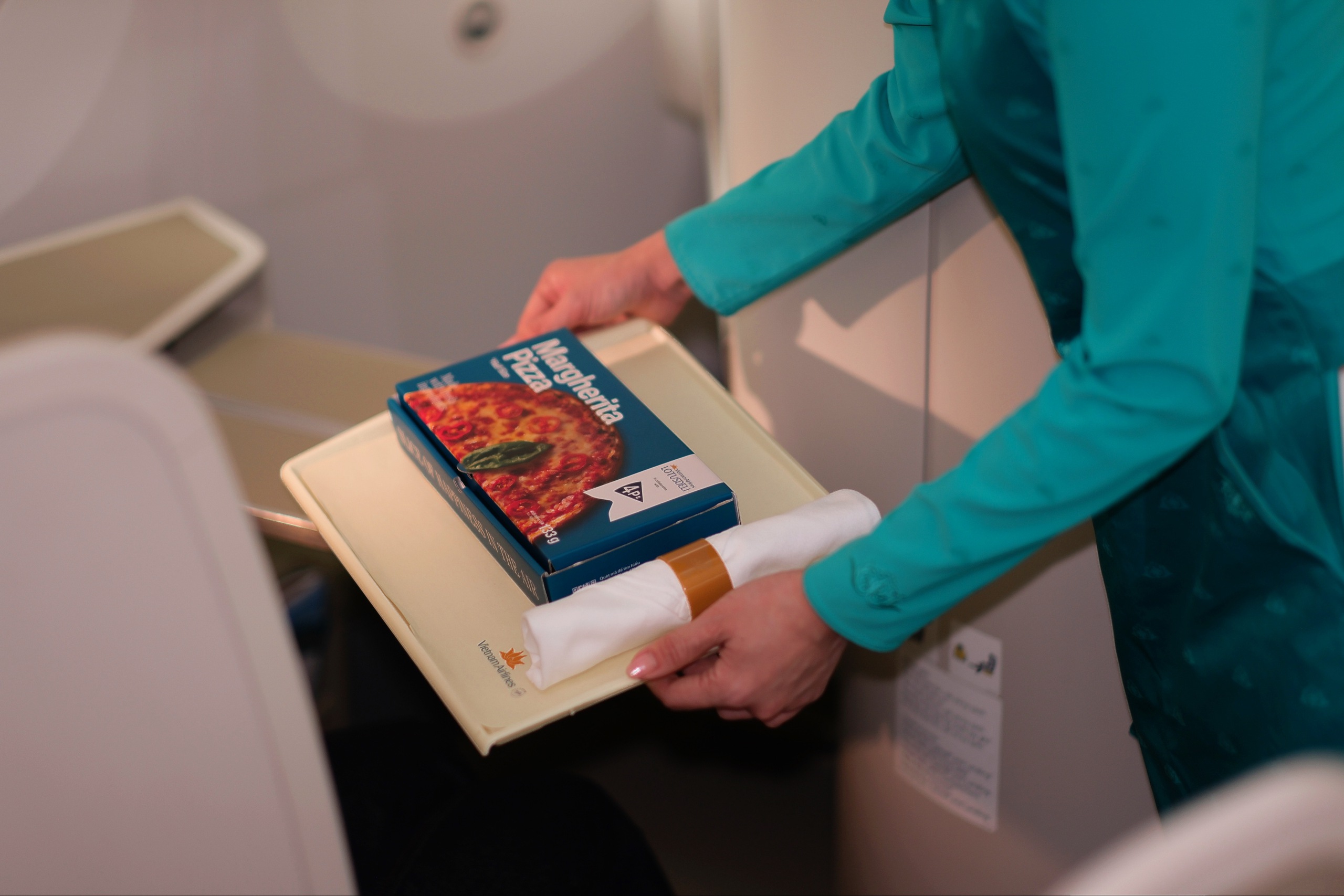 Vietnam Airlines đưa Pizza 4P’s lên máy bay, mở rộng trải nghiệm ẩm thực cho hành khách- Ảnh 2.
