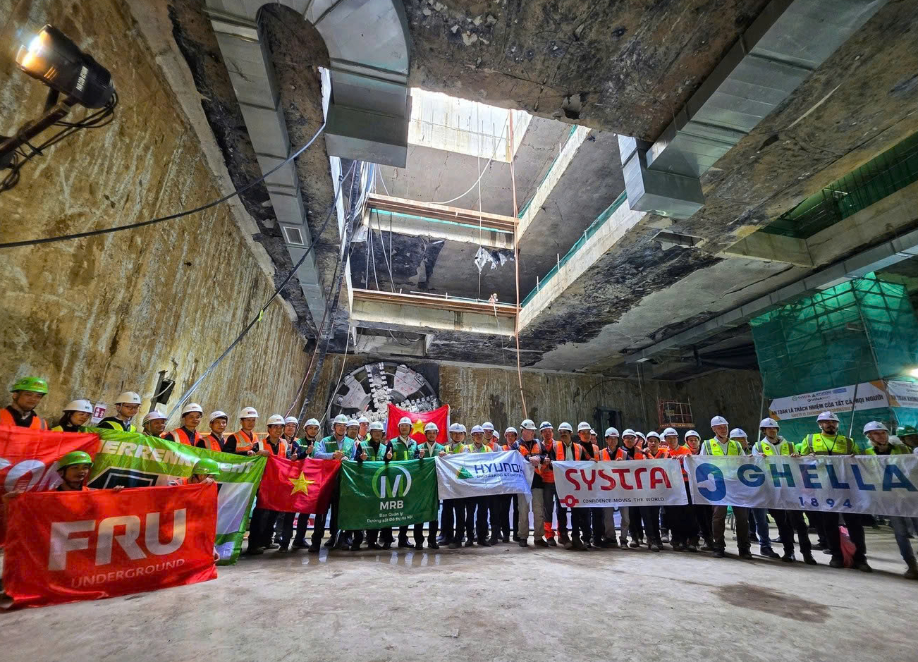 Robot đào hầm "Thần Tốc” hoàn thành khoan hầm metro đầu tiên của Hà Nội- Ảnh 1.