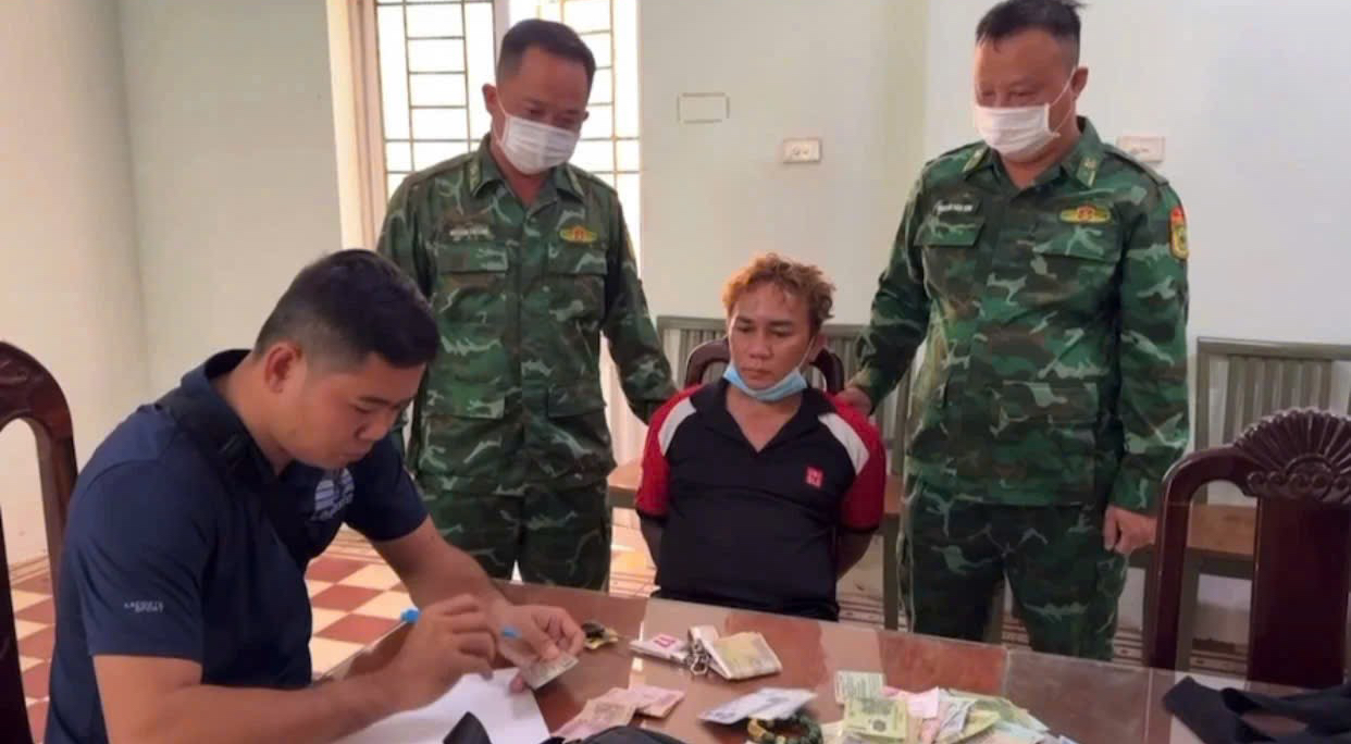 Tây Ninh: Người đàn ông lái ô tô đâm chết em gái, khai do mâu thuẫn tài sản- Ảnh 1.