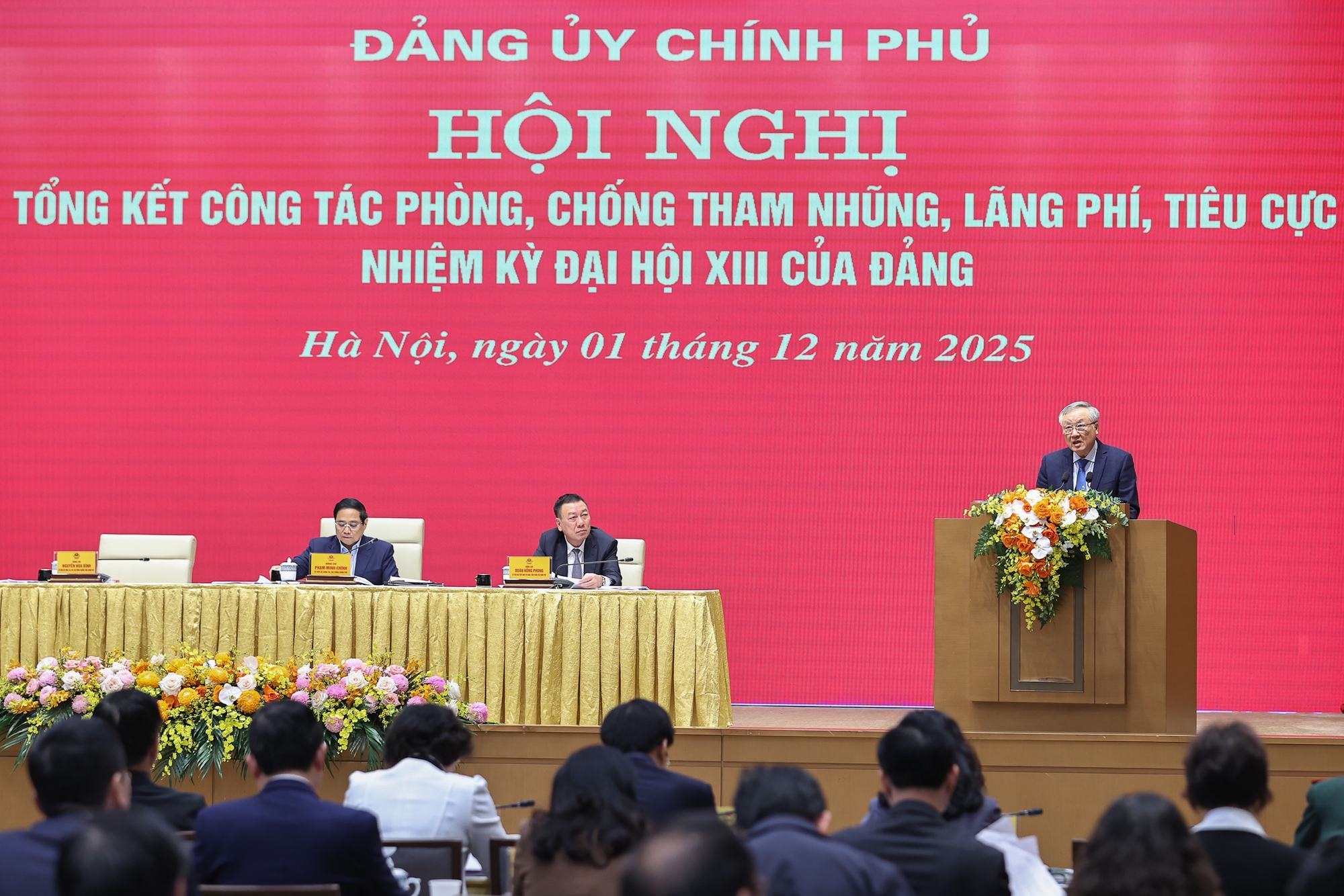 Thủ tướng chủ trì hội nghị tổng kết công tác phòng, chống tham nhũng, lãng phí, tiêu cực- Ảnh 3. Thủ tướng chủ trì hội nghị tổng kết công tác phòng, chống tham nhũng, lãng phí, tiêu cực- Ảnh 3.